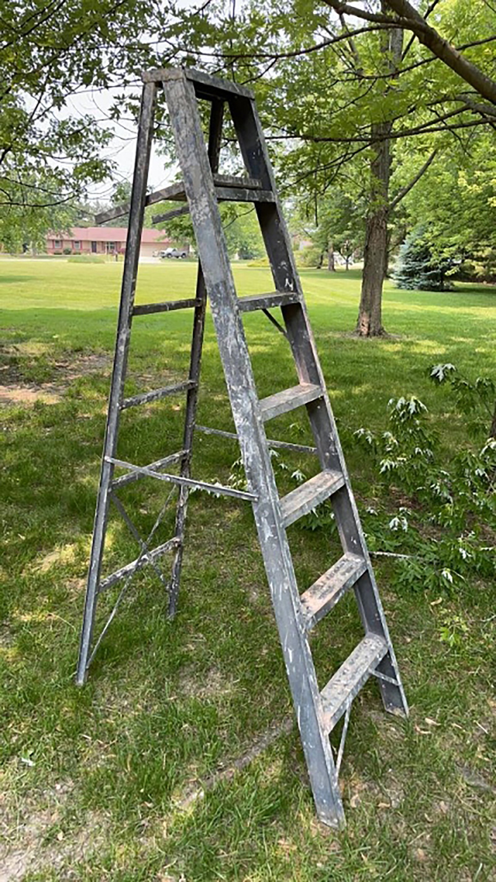 Property photo 207 - TIMED ONLINE ONLY PERSONAL PROPERTY AUCTION IN ALLEN COUNTY, INDIANA