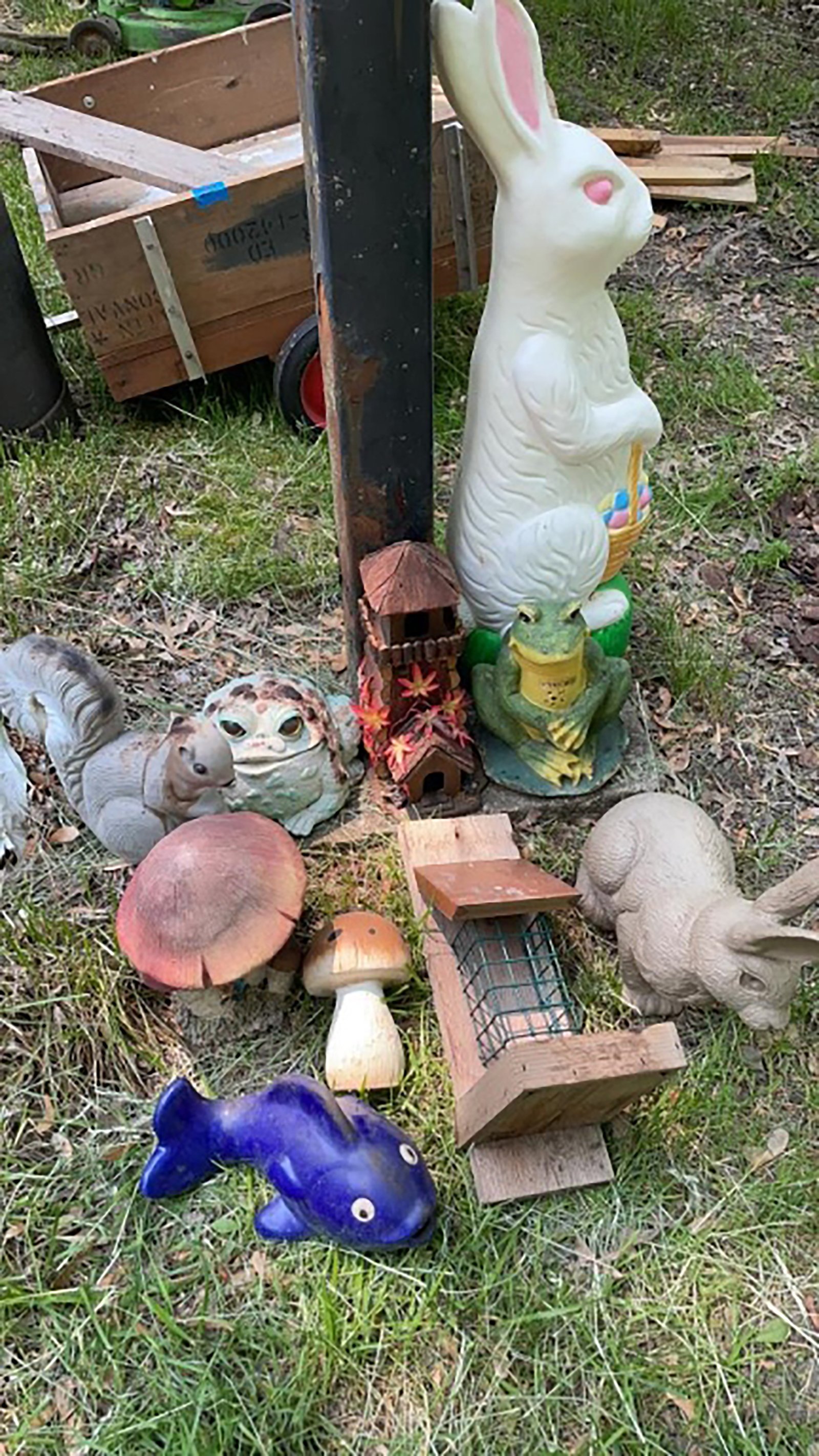 Property photo 218 - TIMED ONLINE ONLY PERSONAL PROPERTY AUCTION IN ALLEN COUNTY, INDIANA