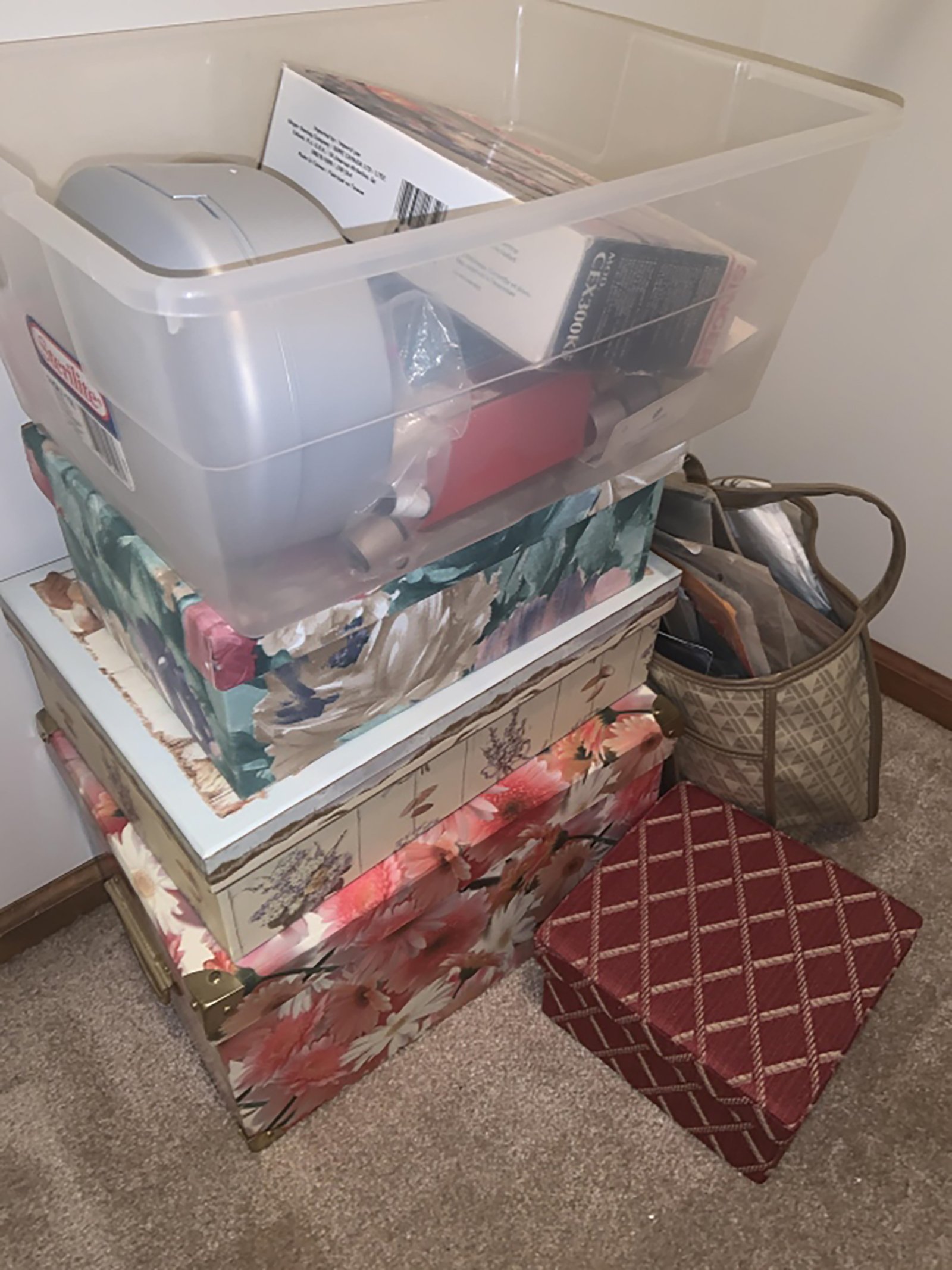Property photo 128 - TIMED ONLINE ONLY PERSONAL PROPERTY AUCTION IN ALLEN COUNTY, INDIANA