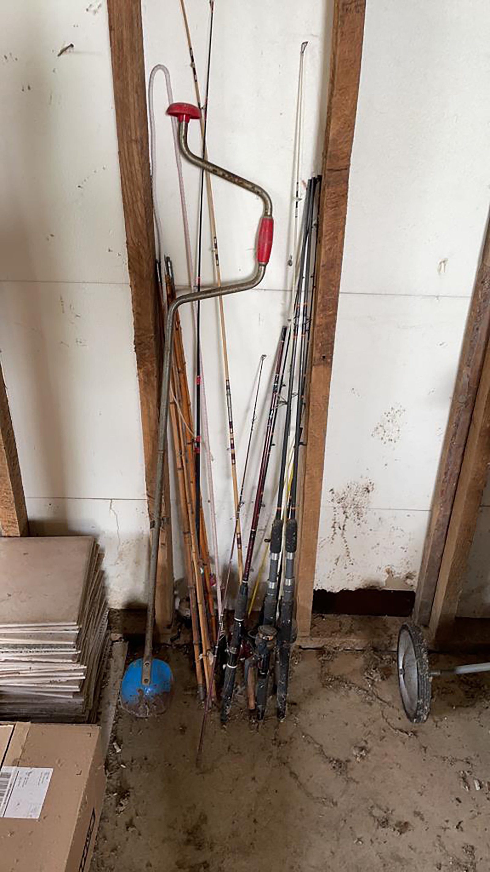Property photo 139 - TIMED ONLINE ONLY PERSONAL PROPERTY AUCTION IN HILLSDALE COUNTY, MICHIGAN