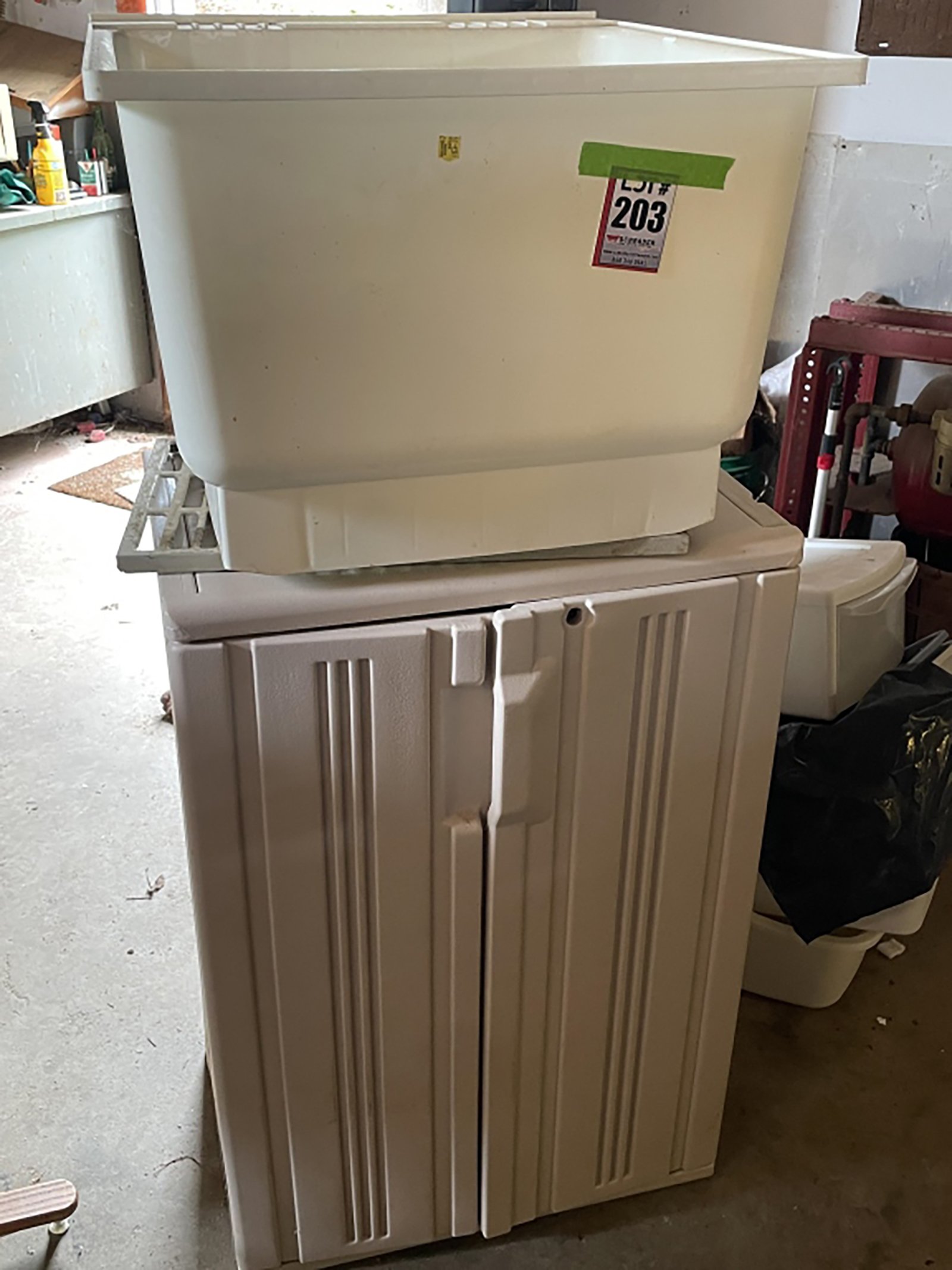 Property photo 182 - TIMED ONLINE ONLY PERSONAL PROPERTY AUCTION IN HILLSDALE COUNTY, MICHIGAN