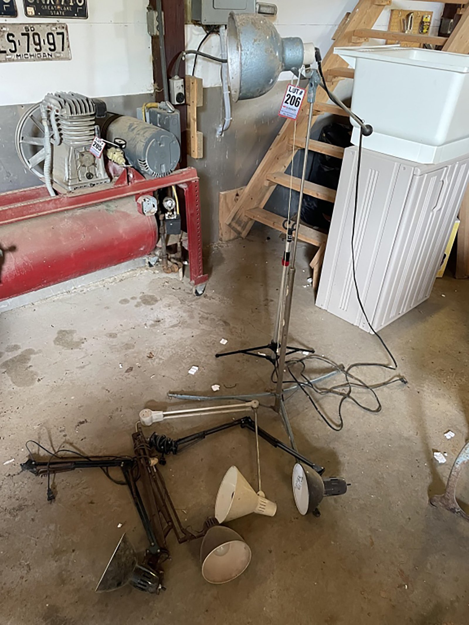 Property photo 185 - TIMED ONLINE ONLY PERSONAL PROPERTY AUCTION IN HILLSDALE COUNTY, MICHIGAN