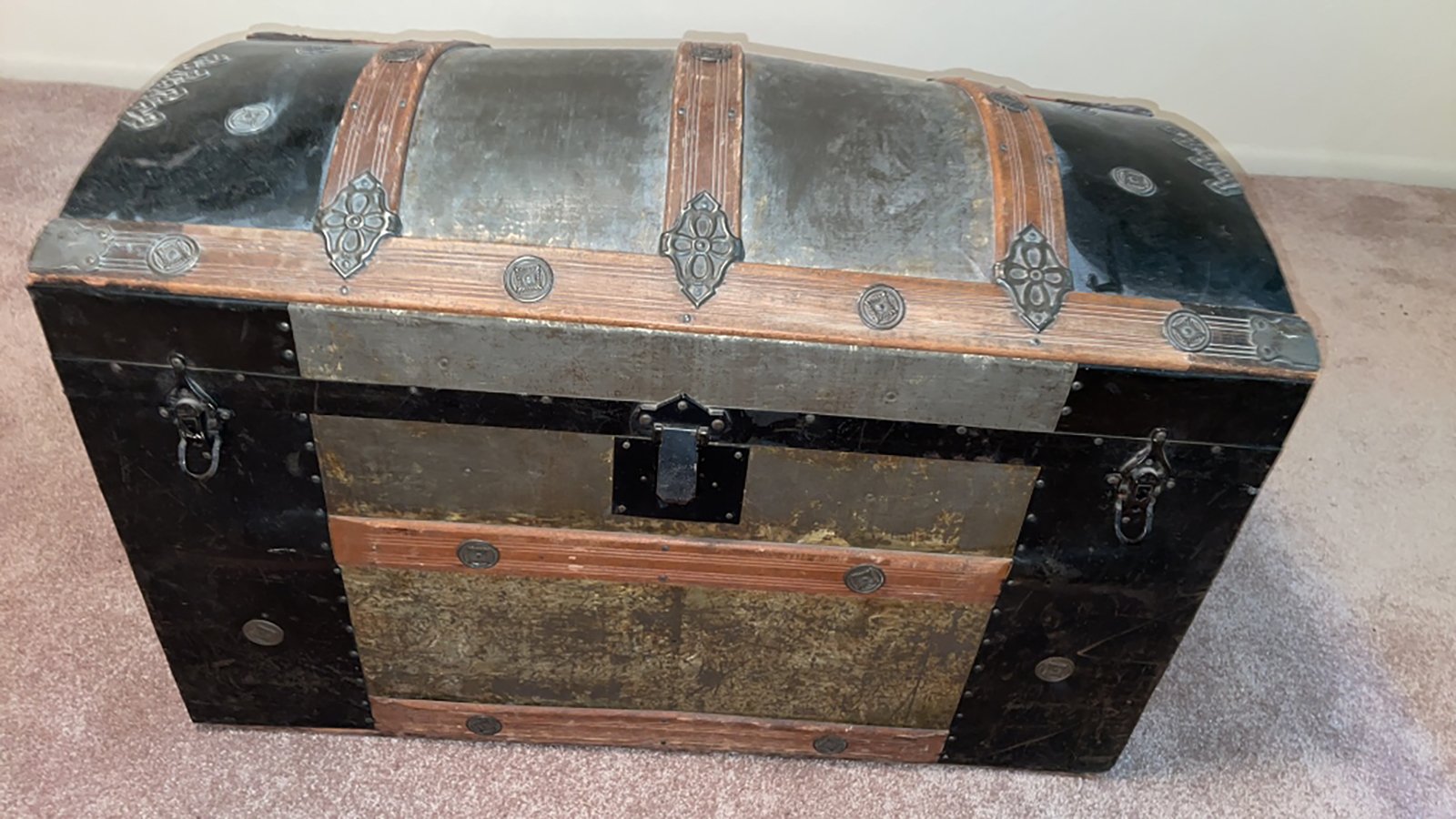 Property photo 37 - TIMED ONLINE ONLY PERSONAL PROPERTY AUCTION IN ALLEN COUNTY, INDIANA