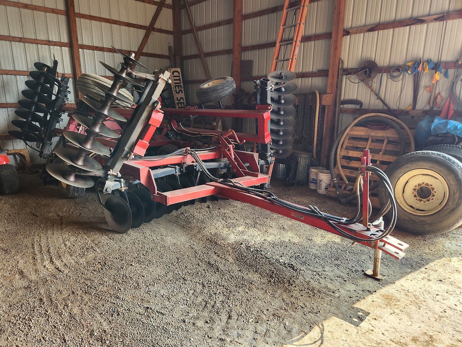 Property photo 2 - RETIREMENT FARM EQUIPMENT AUCTION IN ALLEN COUNTY, INDIANA