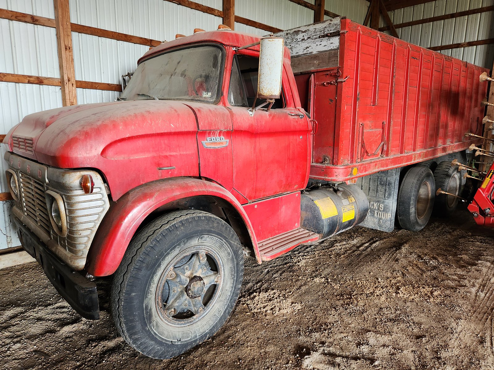 Property photo 4 - RETIREMENT FARM EQUIPMENT AUCTION IN ALLEN COUNTY, INDIANA