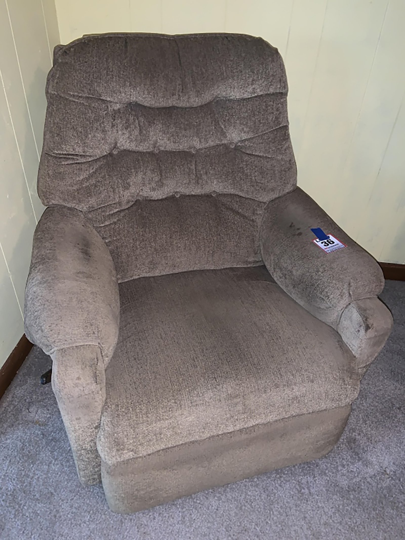 Property photo 37 - TIMED ONLINE ONLY PERSONAL PROPERTY AUCTION IN ALLEN COUNTY, INDIANA