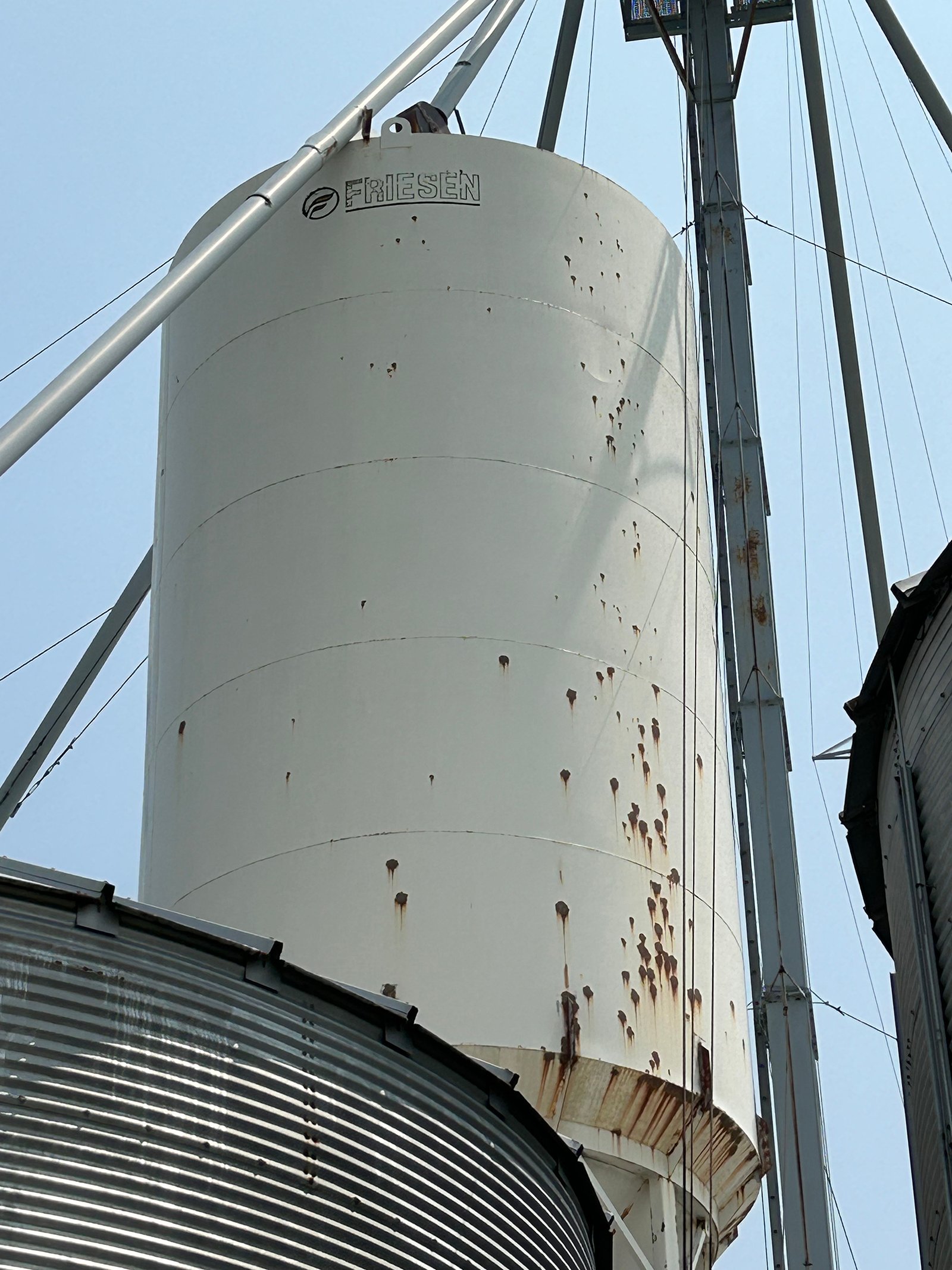 Property photo 1 - SEALED BID AUCTION GRAIN STORAGE IN WHITLEY COUNTY, INDIANA