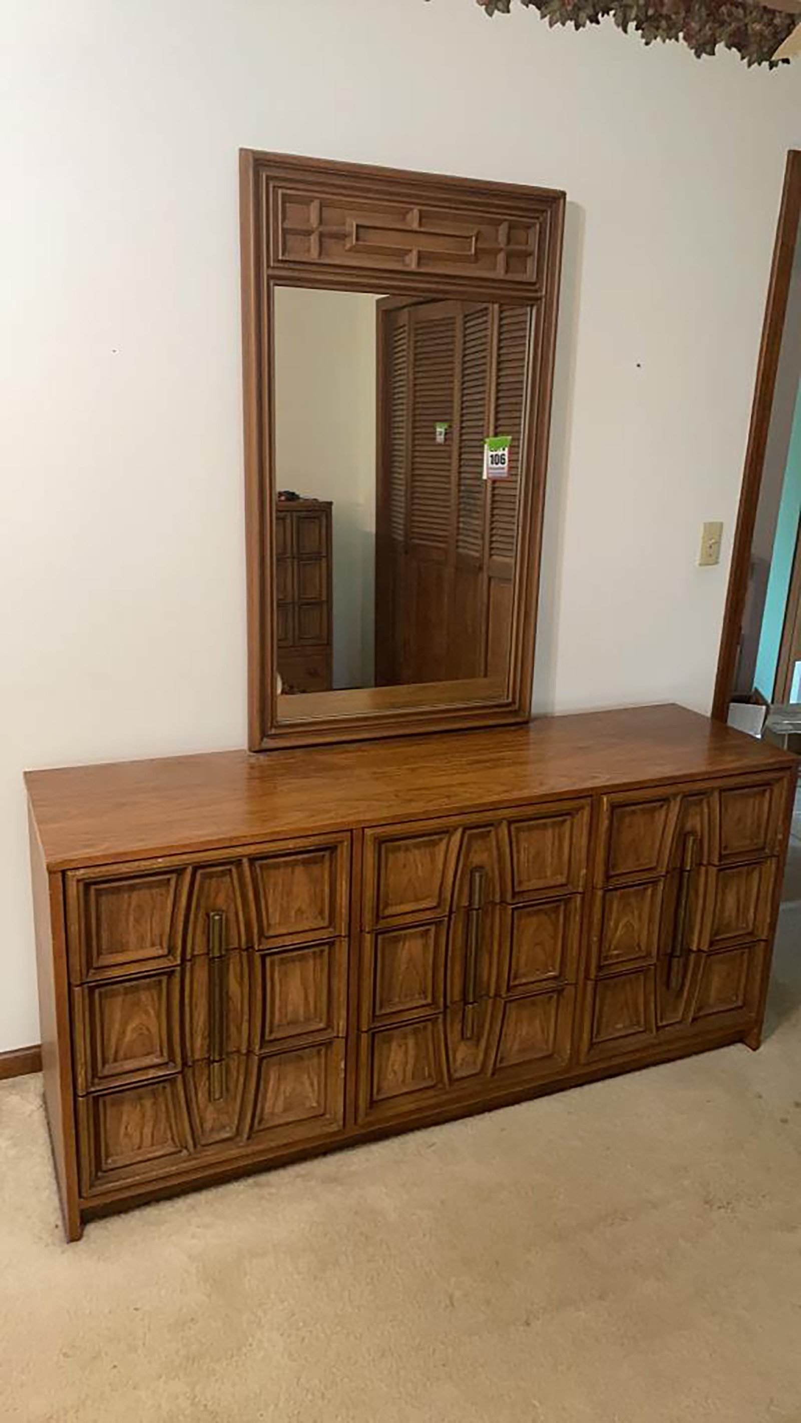 Property photo 9 - TIMED ONLINE ONLY PERSONAL PROPERTY AUCTION IN ALLEN COUNTY, INDIANA