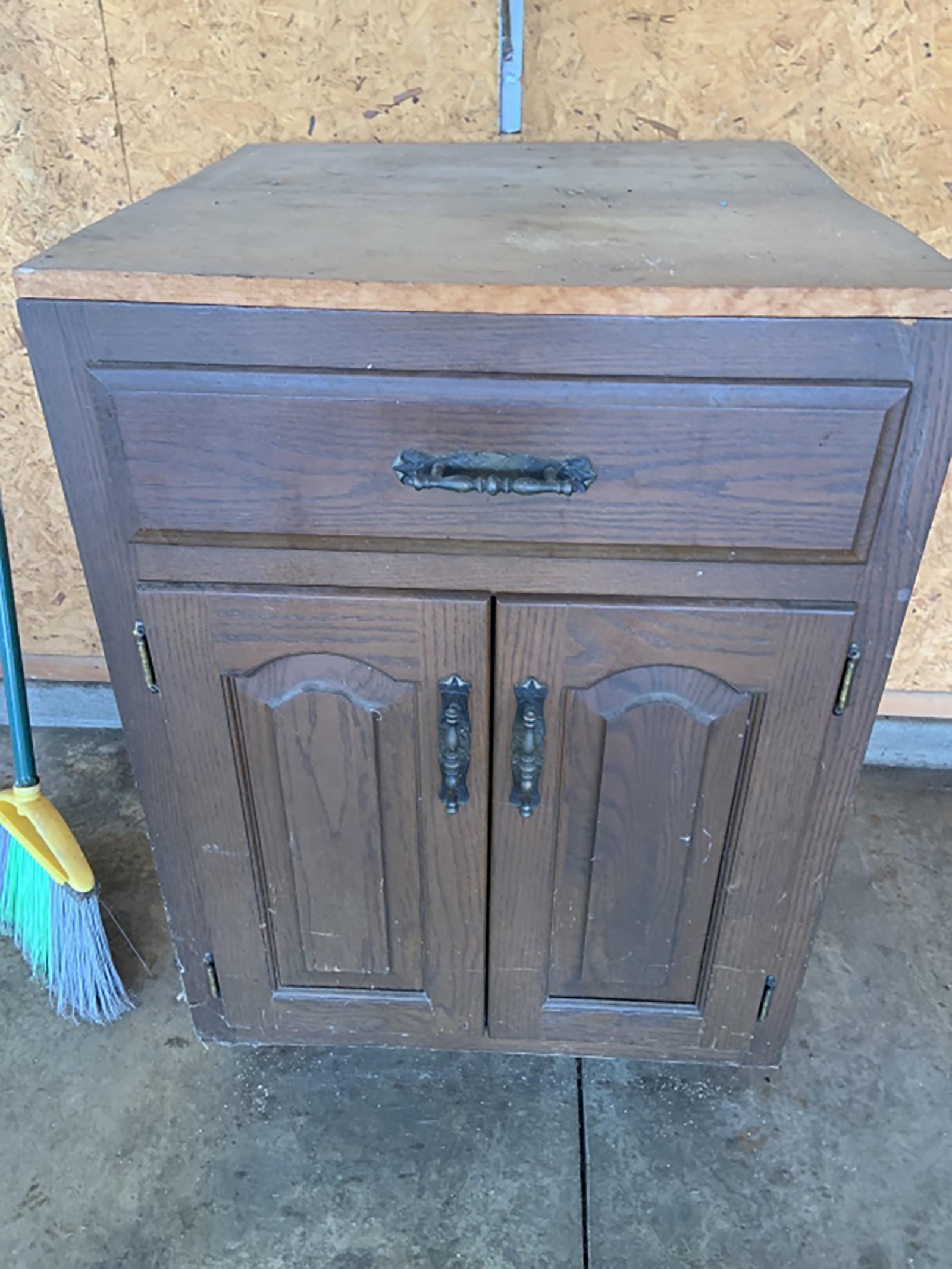Property photo 119 - TIMED ONLINE ONLY PERSONAL PROPERTY AUCTION IN ALLEN COUNTY, INDIANA