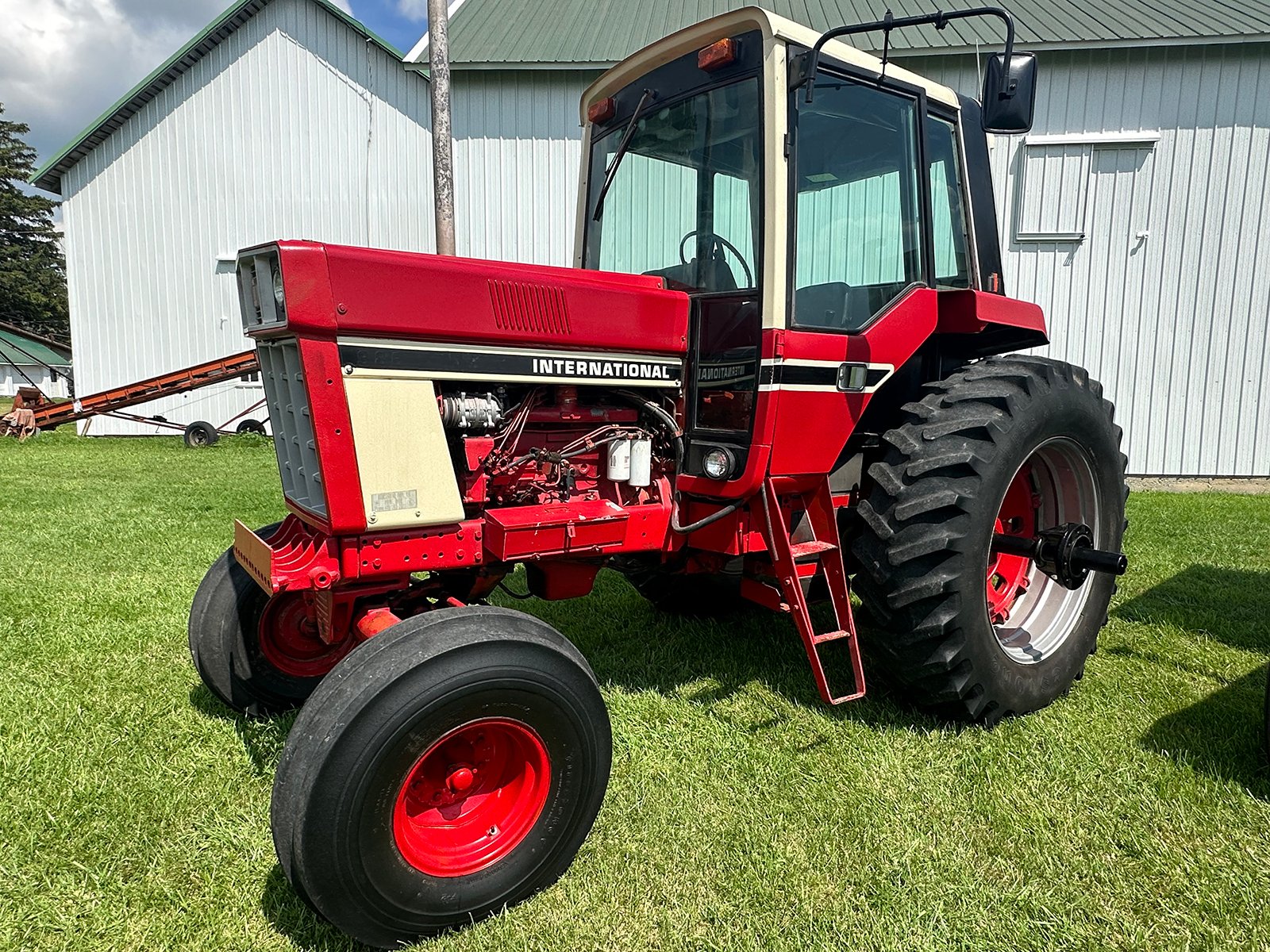 Property photo 7 - FARM EQUIPMENT AUCTION IN ALLEN COUNTY, INDIANA