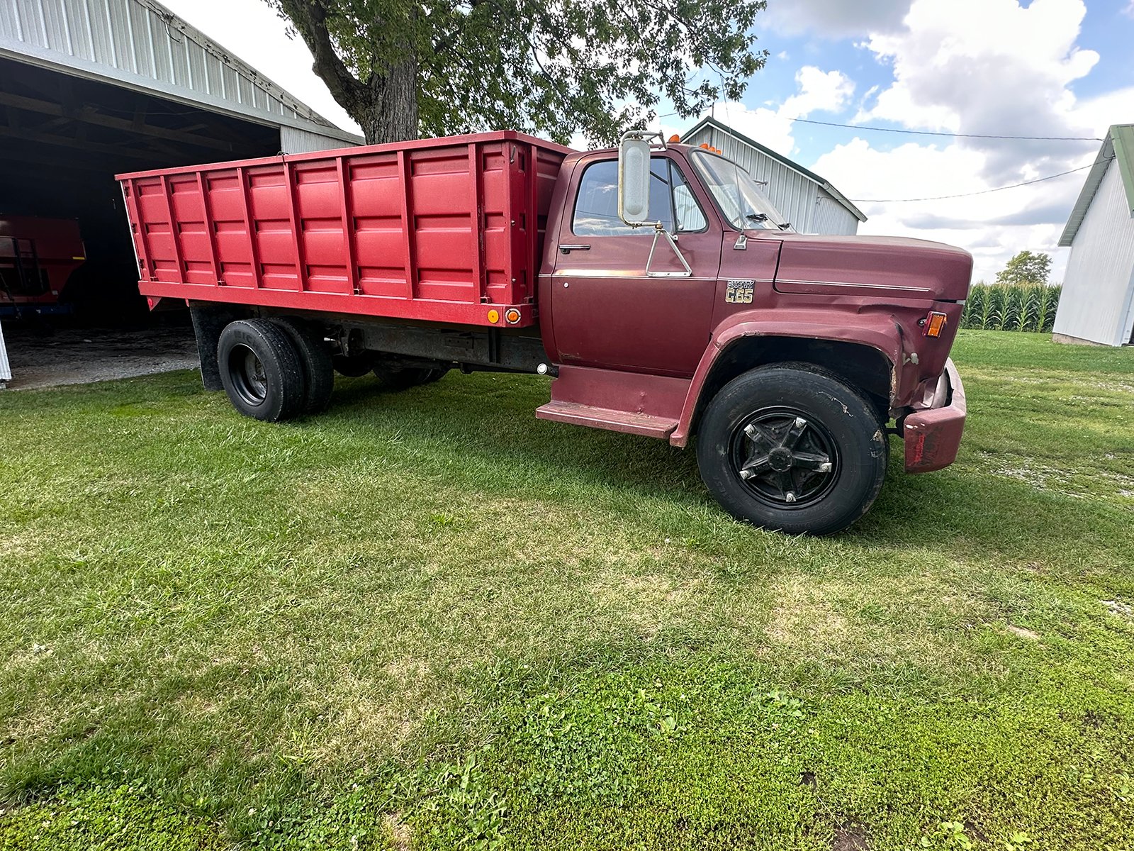 Property photo 25 - FARM EQUIPMENT AUCTION IN ALLEN COUNTY, INDIANA