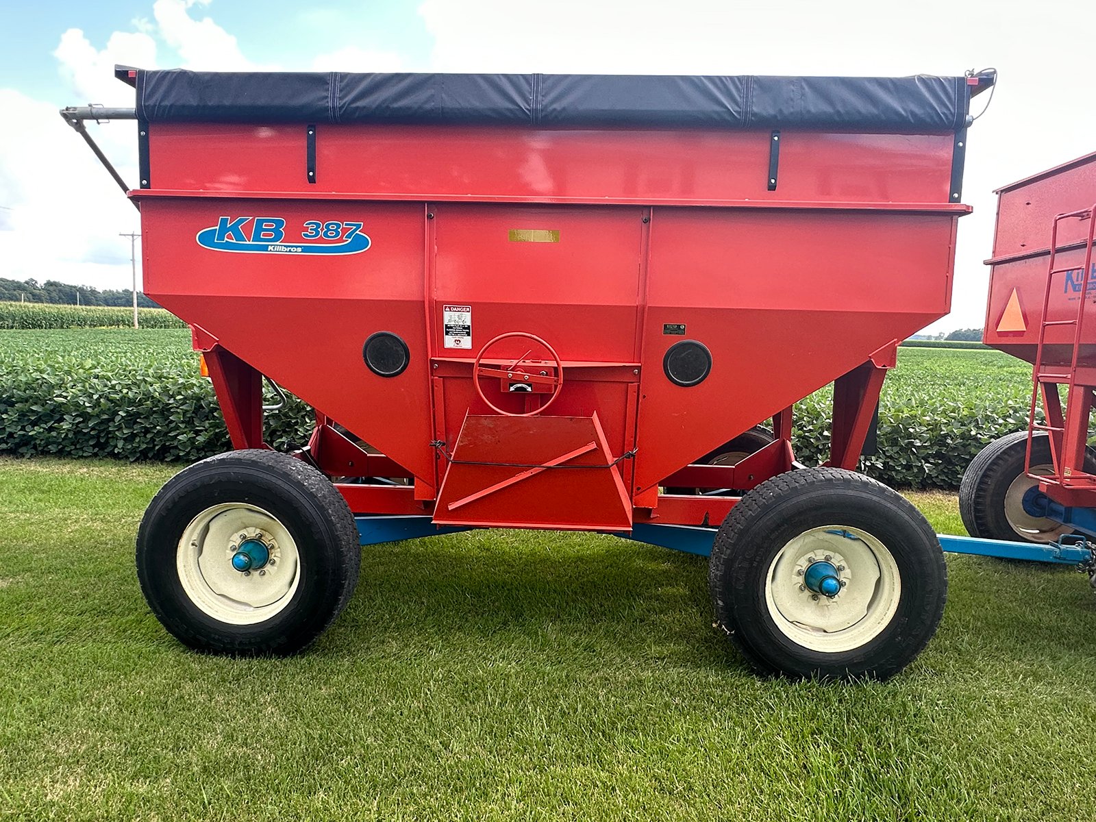 Property photo 32 - FARM EQUIPMENT AUCTION IN ALLEN COUNTY, INDIANA