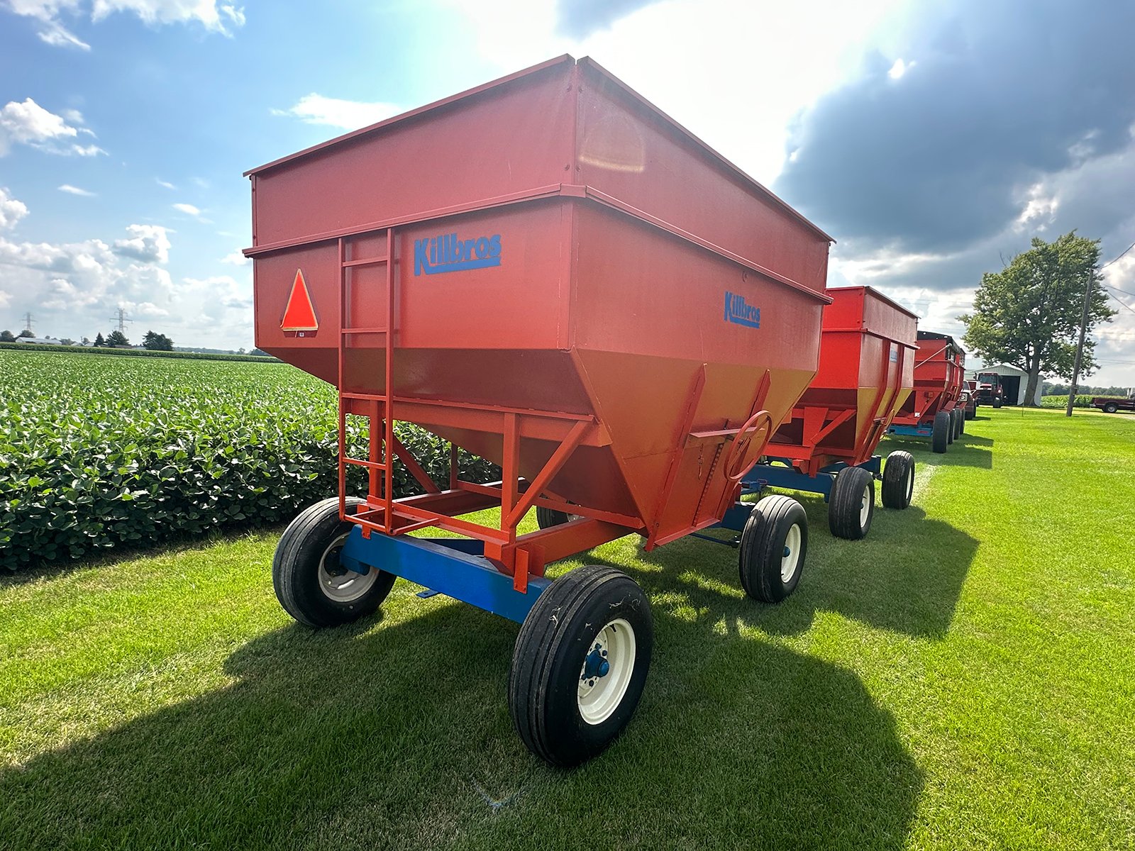 Property photo 46 - FARM EQUIPMENT AUCTION IN ALLEN COUNTY, INDIANA