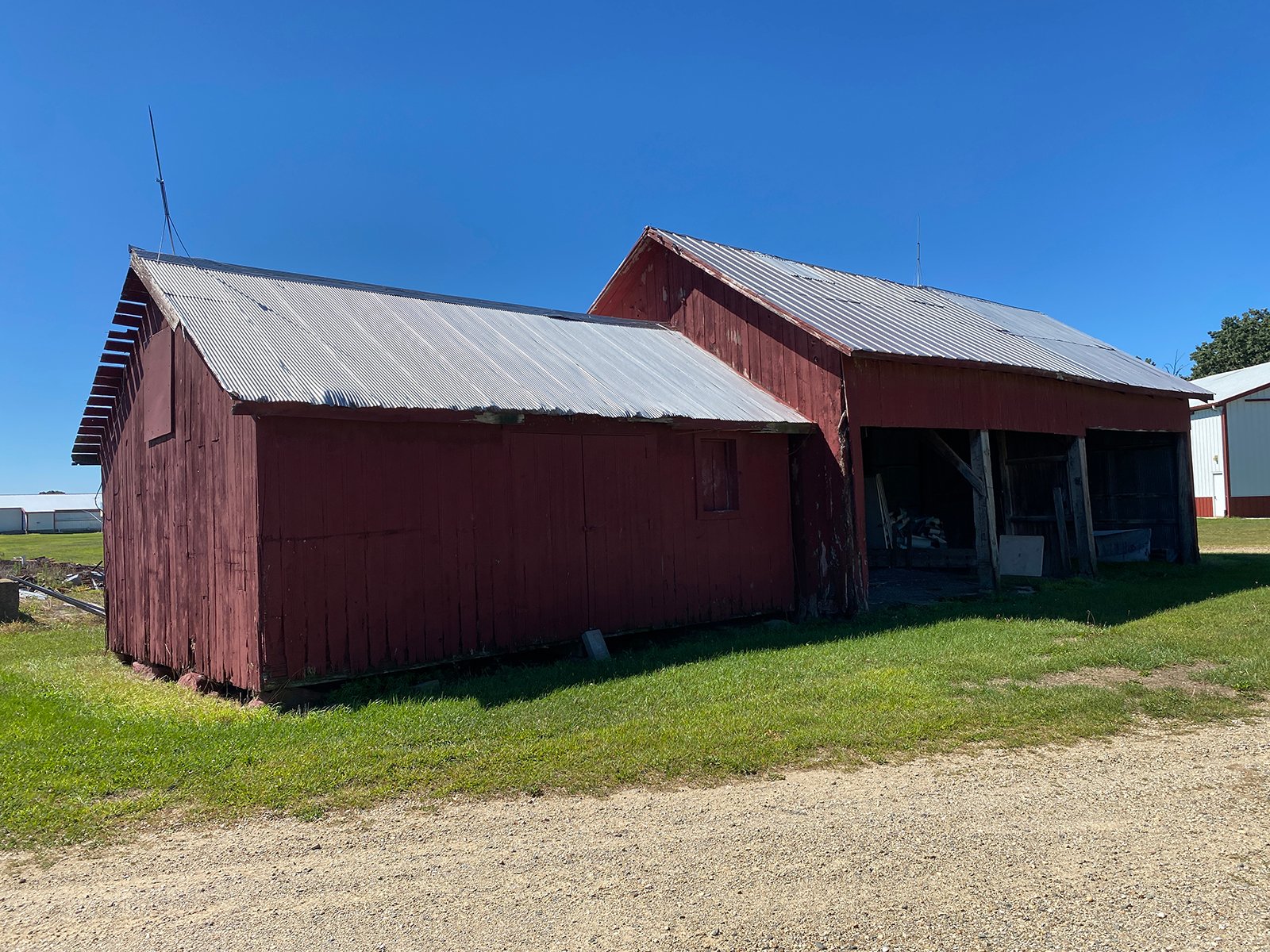 Property photo 3 - TIMED ONLINE ONLY PERSONAL PROPERTY/FARM EQUIPMENT DEMOLITION & REMOVAL AUCTION IN ST. JOSEPH COUNTY, MI