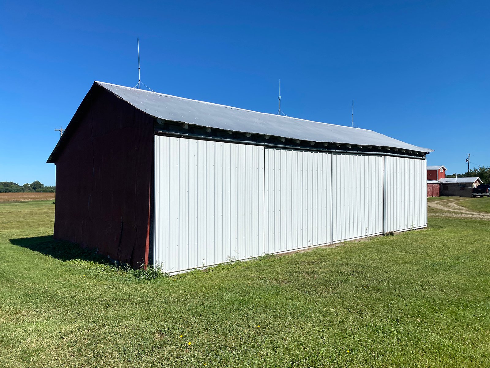 Property photo 19 - TIMED ONLINE ONLY PERSONAL PROPERTY/FARM EQUIPMENT DEMOLITION & REMOVAL AUCTION IN ST. JOSEPH COUNTY, MI