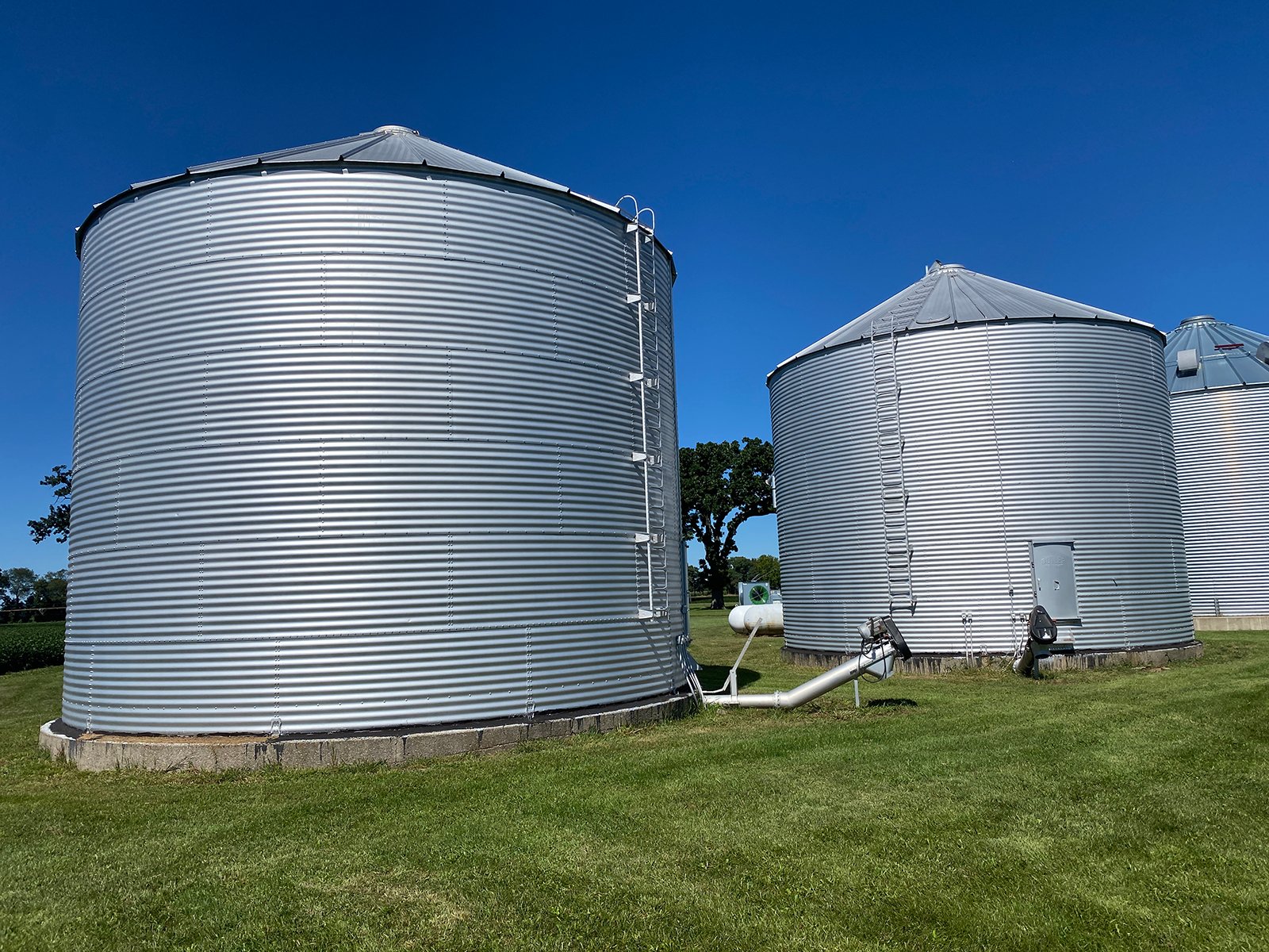 Property photo 17 - TIMED ONLINE ONLY PERSONAL PROPERTY/FARM EQUIPMENT DEMOLITION & REMOVAL AUCTION IN ST. JOSEPH COUNTY, MI