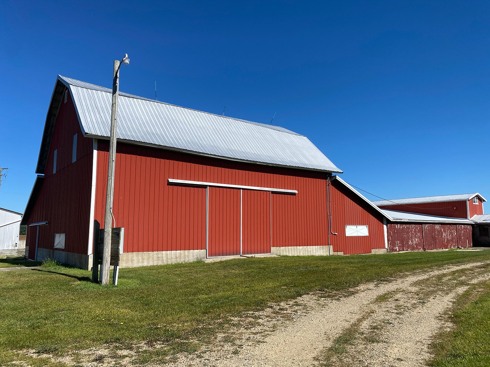 Property photo 11 - TIMED ONLINE ONLY PERSONAL PROPERTY/FARM EQUIPMENT DEMOLITION & REMOVAL AUCTION IN ST. JOSEPH COUNTY, MI