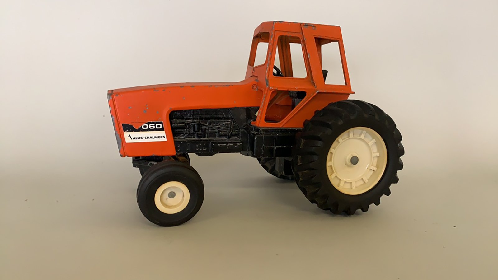Property photo 7 - TIMED ONLINE ONLY PERSONAL PROPERTY AUCTION IN ALLEN COUNTY, INDIANA
