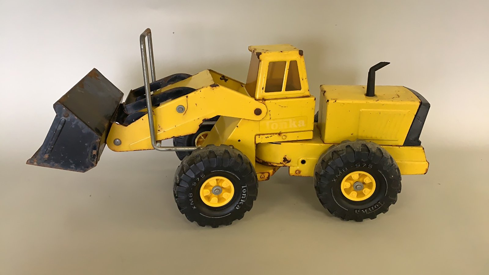 Property photo 12 - TIMED ONLINE ONLY PERSONAL PROPERTY AUCTION IN ALLEN COUNTY, INDIANA