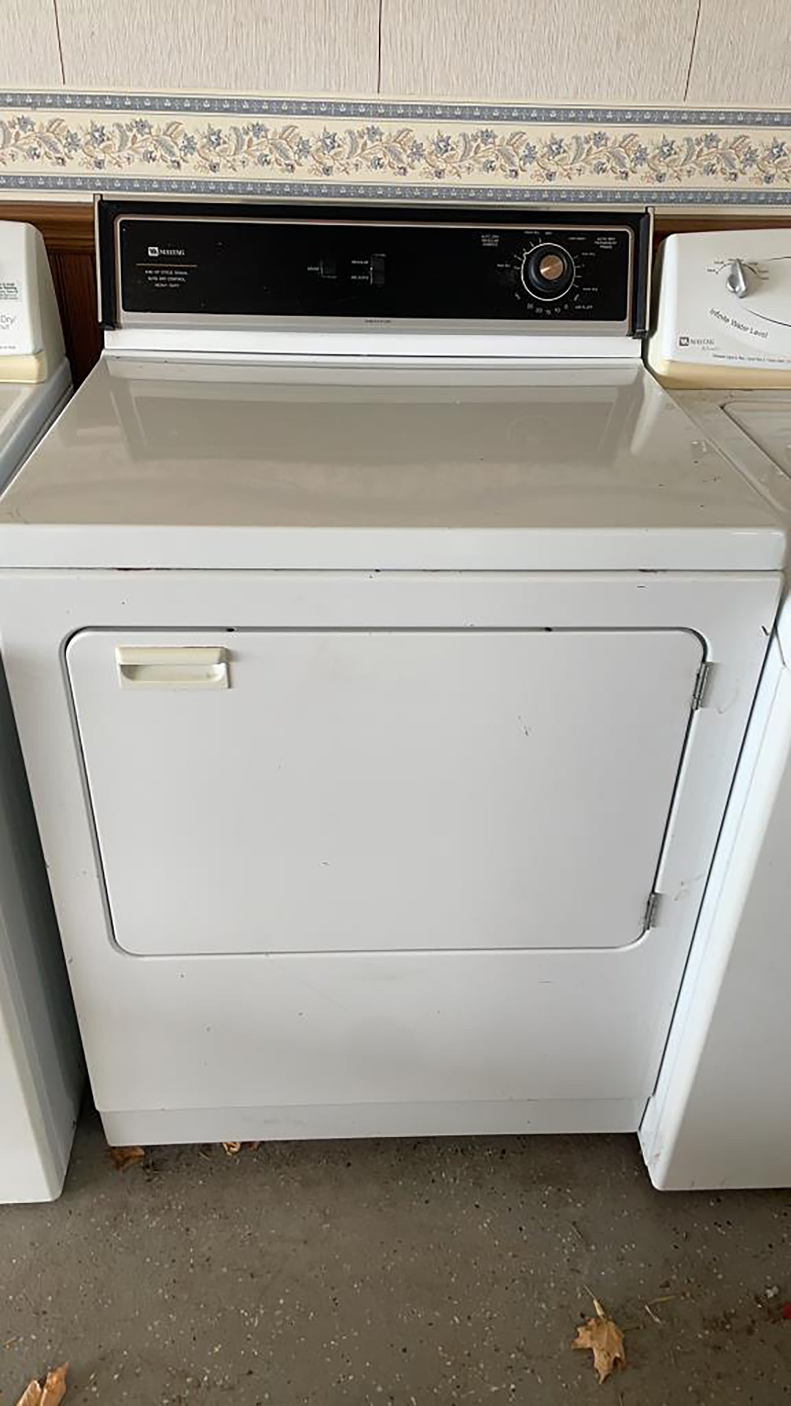 Property photo 155 - TIMED ONLINE ONLY PERSONAL PROPERTY AUCTION IN ALLEN COUNTY, INDIANA