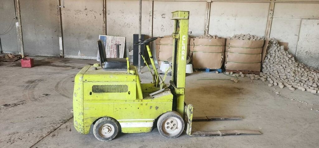 Property photo 7 - TIMED ONLINE ONLY PERSONAL PROPERTY AUCTION IN WHITLEY COUNTY, INDIANA