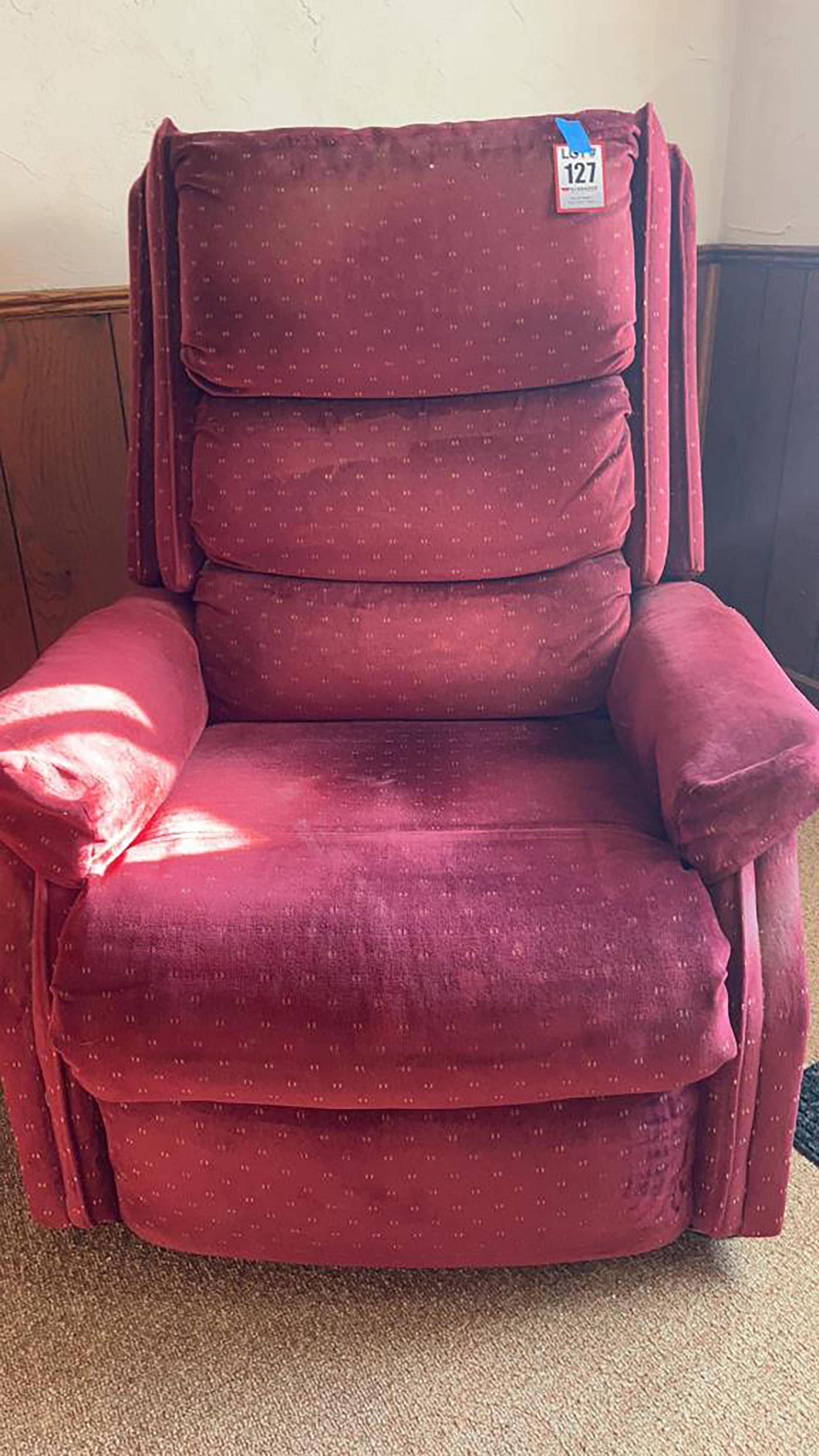 Property photo 129 - TIMED ONLINE ONLY PERSONAL PROPERTY AUCTION IN ALLEN COUNTY, INDIANA
