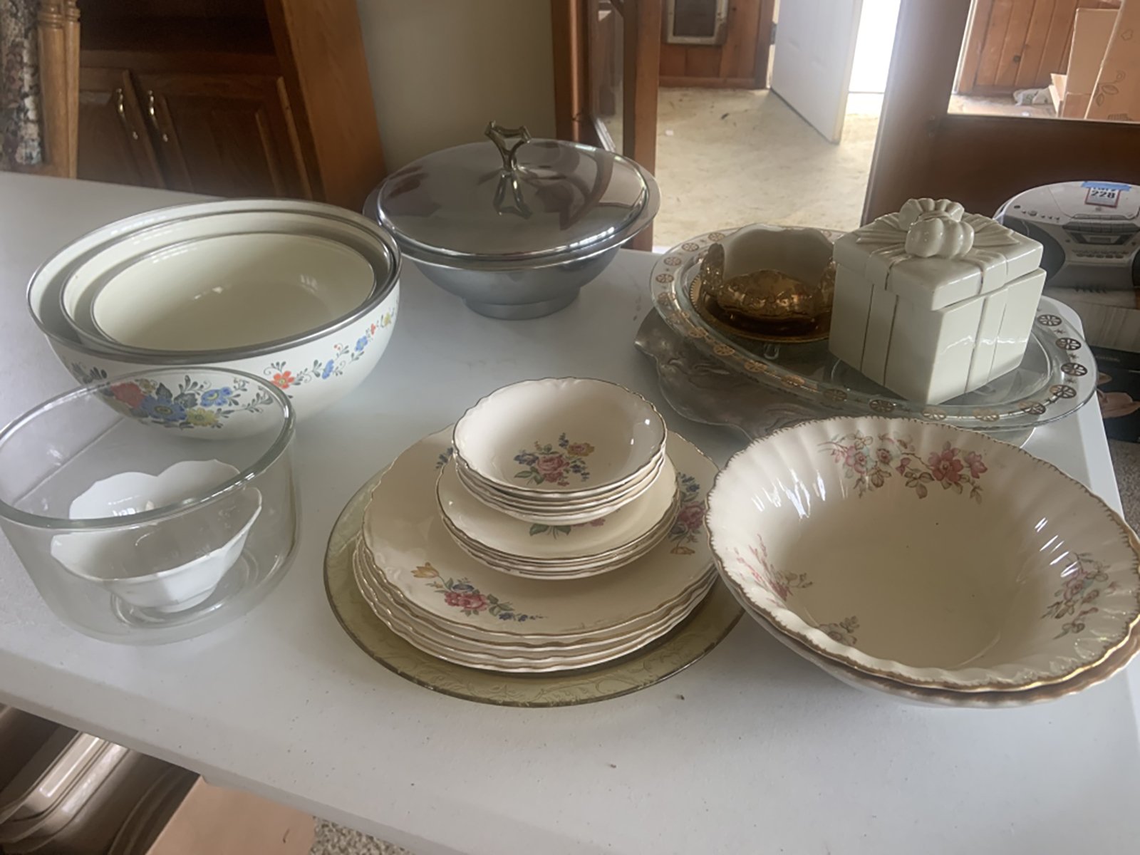 Property photo 274 - TIMED ONLINE ONLY PERSONAL PROPERTY AUCTION IN ALLEN COUNTY, INDIANA