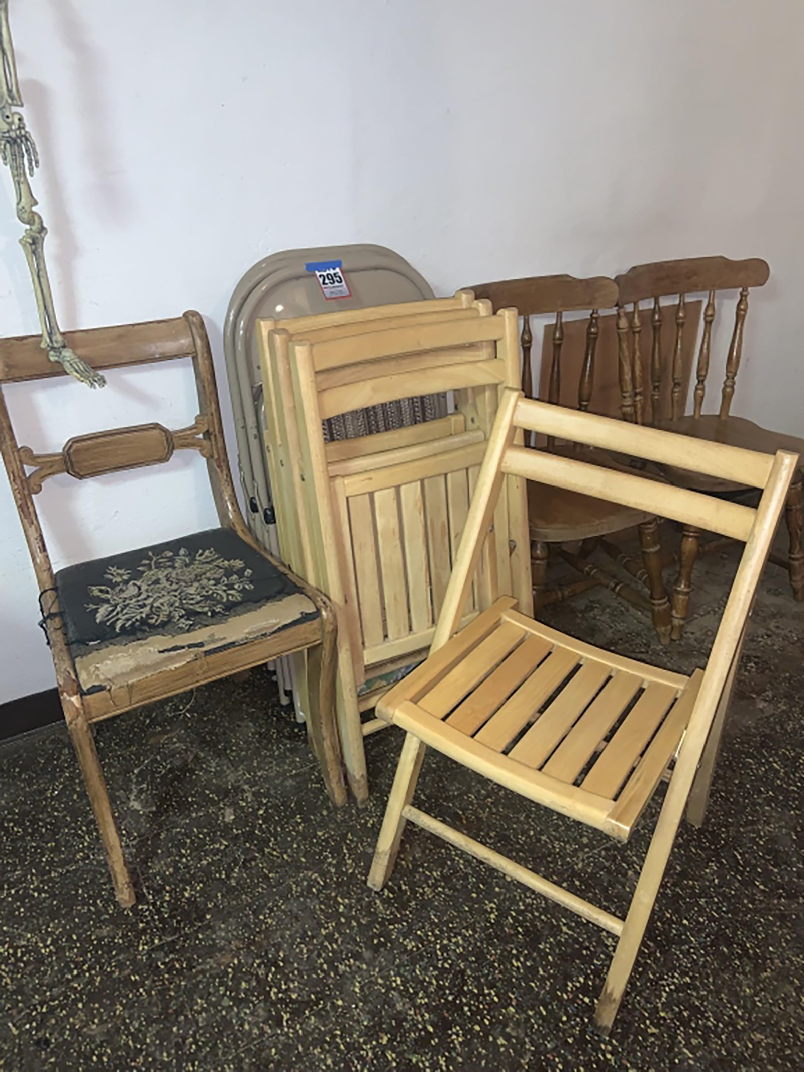Property photo 298 - TIMED ONLINE ONLY PERSONAL PROPERTY AUCTION IN ALLEN COUNTY, INDIANA