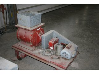 Property photo 38 - FARM EQUIPMENT AUCTION IN WHITLEY COUNTY, INDIANA