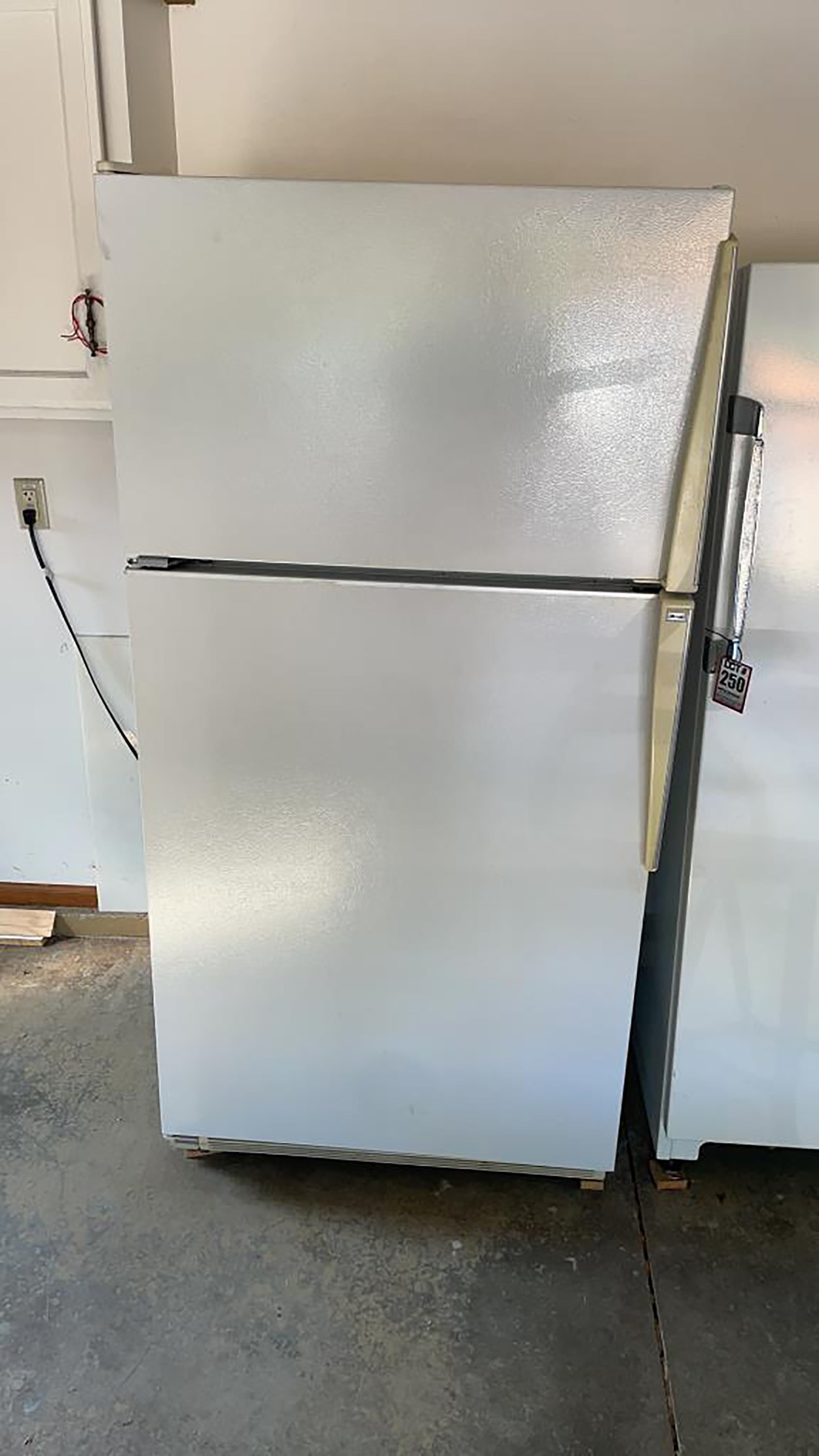 Property photo 154 - TIMED ONLINE ONLY PERSONAL PROPERTY AUCTION IN ALLEN COUNTY, INDIANA