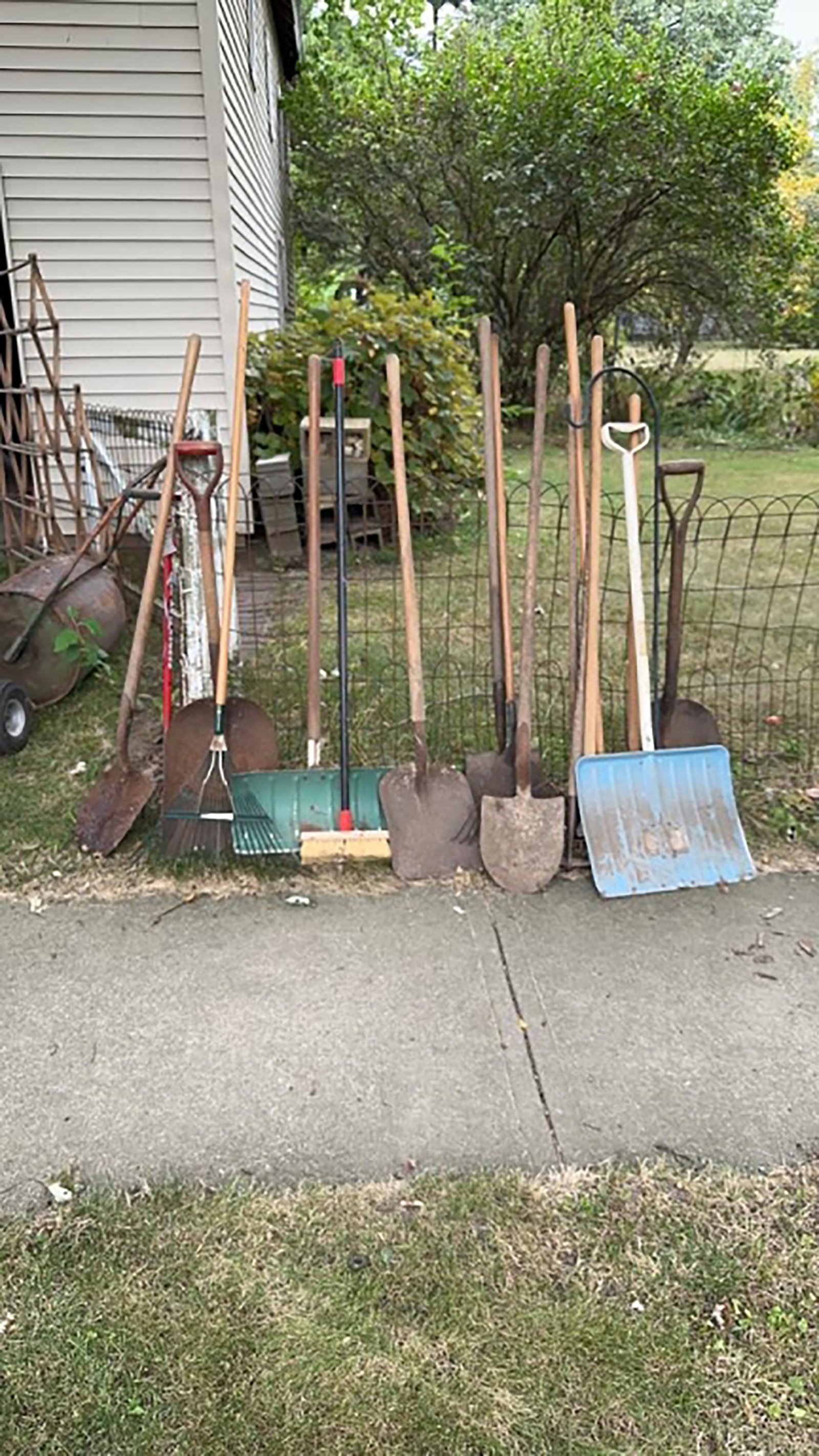 Property photo 111 - TIMED ONLINE ONLY PERSONAL PROPERTY AUCTION IN KOSCIUSKO COUNTY, INDIANA