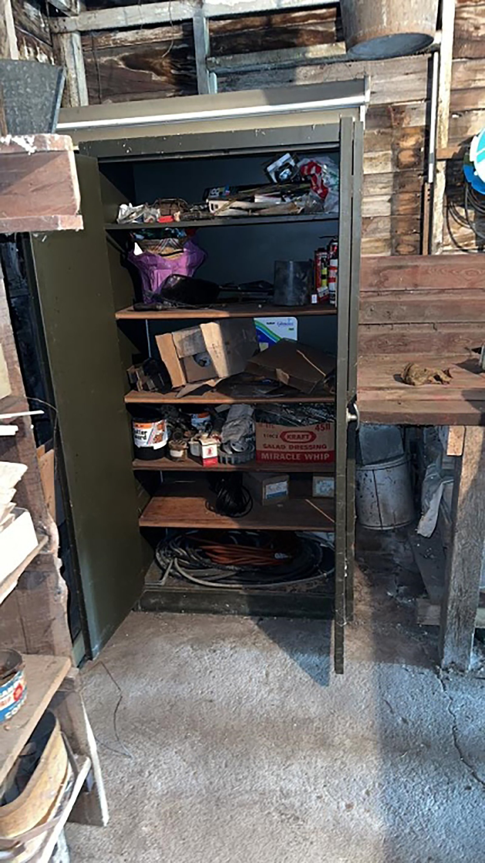 Property photo 142 - TIMED ONLINE ONLY PERSONAL PROPERTY AUCTION IN KOSCIUSKO COUNTY, INDIANA