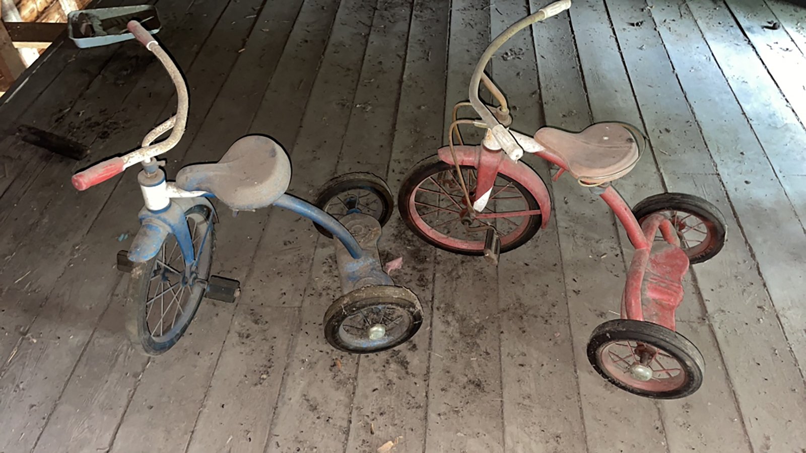 Property photo 156 - TIMED ONLINE ONLY PERSONAL PROPERTY AUCTION IN KOSCIUSKO COUNTY, INDIANA
