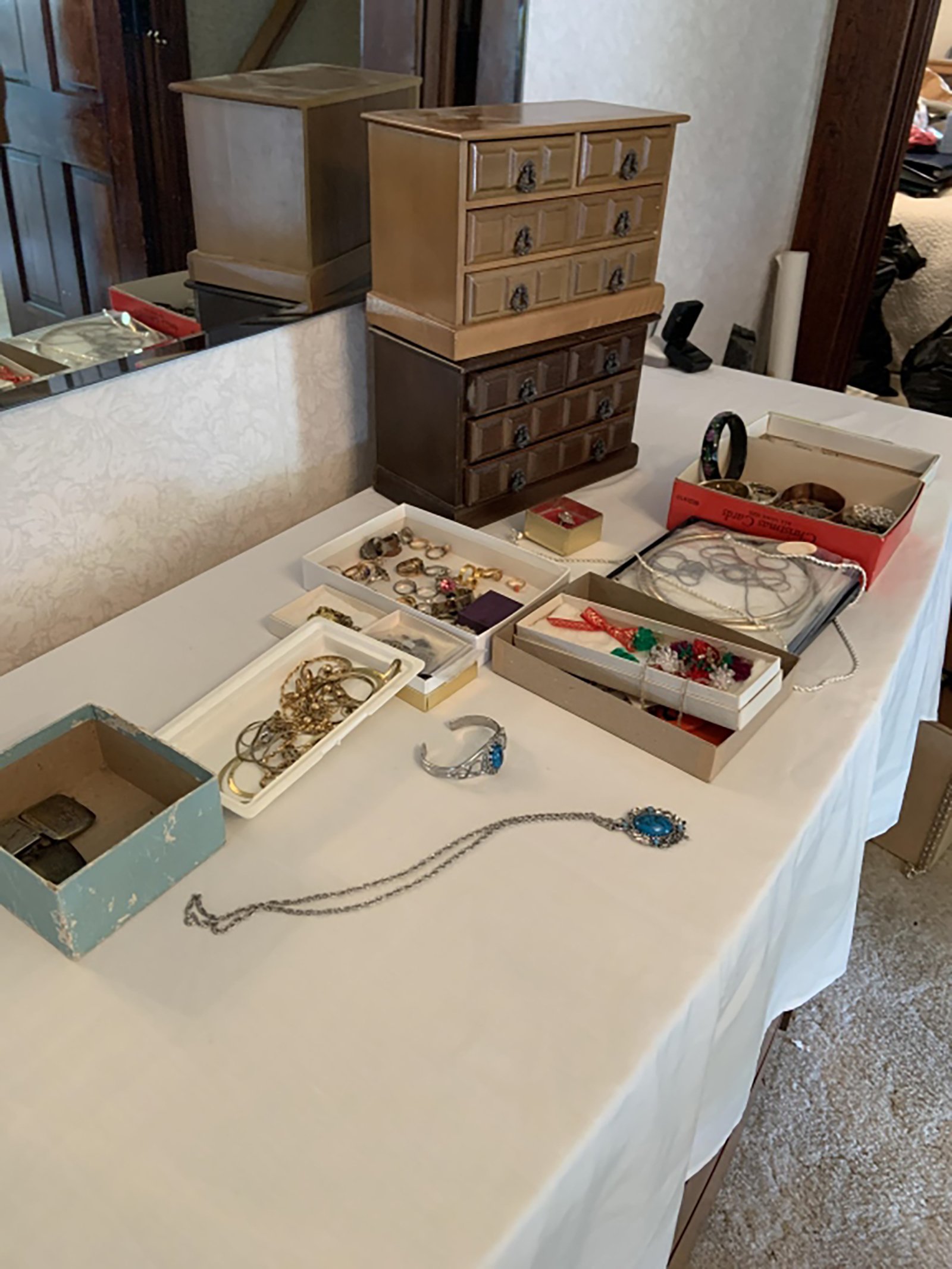 Property photo 225 - TIMED ONLINE ONLY PERSONAL PROPERTY AUCTION IN KOSCIUSKO COUNTY, INDIANA