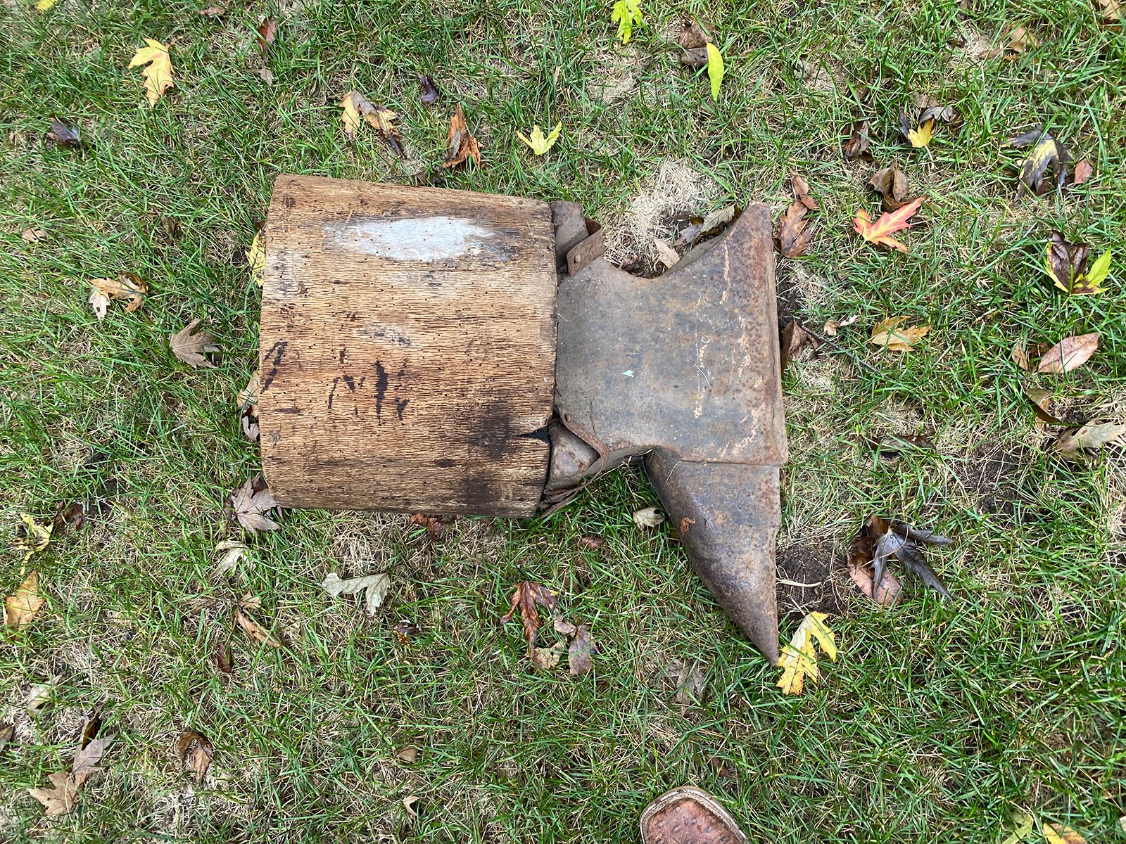Property photo 14 - TIMED ONLINE ONLY PERSONAL PROPERTY AUCTION IN LAGRANGE COUNTY, INDIANA