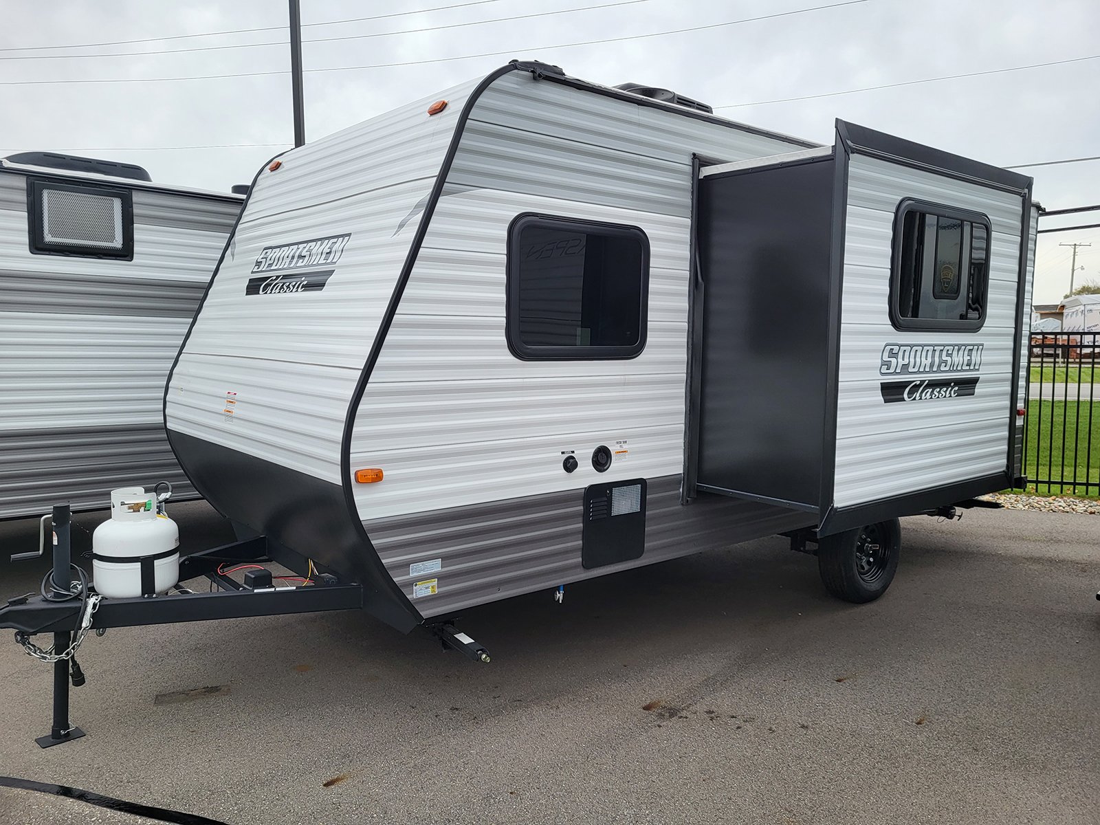 Property photo 14 - TIMED ONLINE ONLY FALL RECREATIONAL/RV CONSIGNMENT AUCTION
