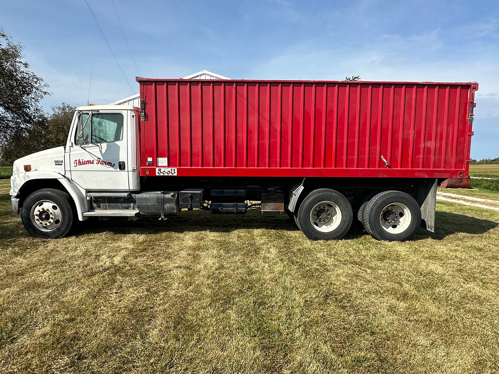 Property photo 24 - FARM EQUIPMENT AUCTION IN ADAMS COUNTY, INDIANA
