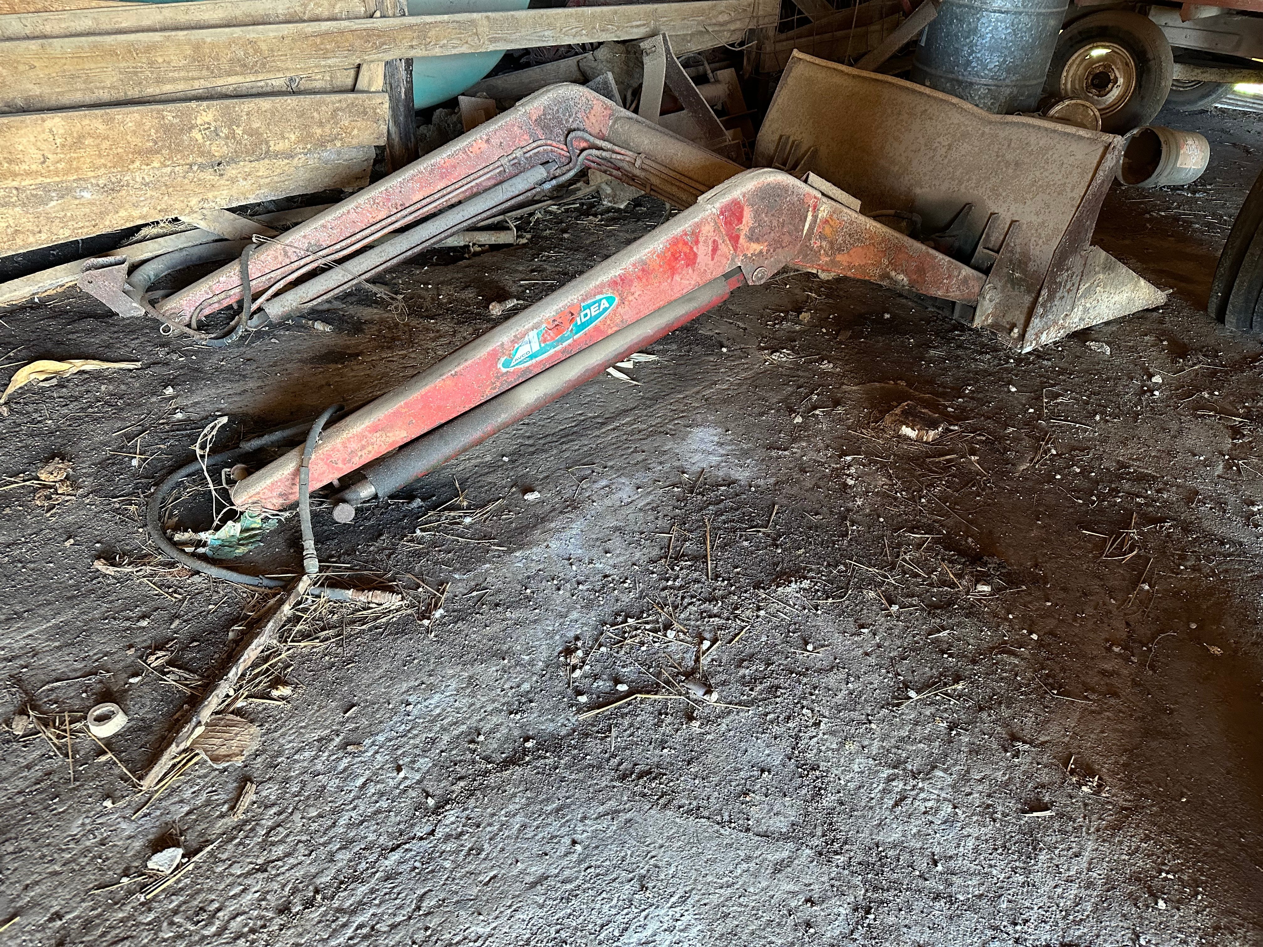 Property photo 45 - FARM EQUIPMENT AUCTION IN ADAMS COUNTY, INDIANA