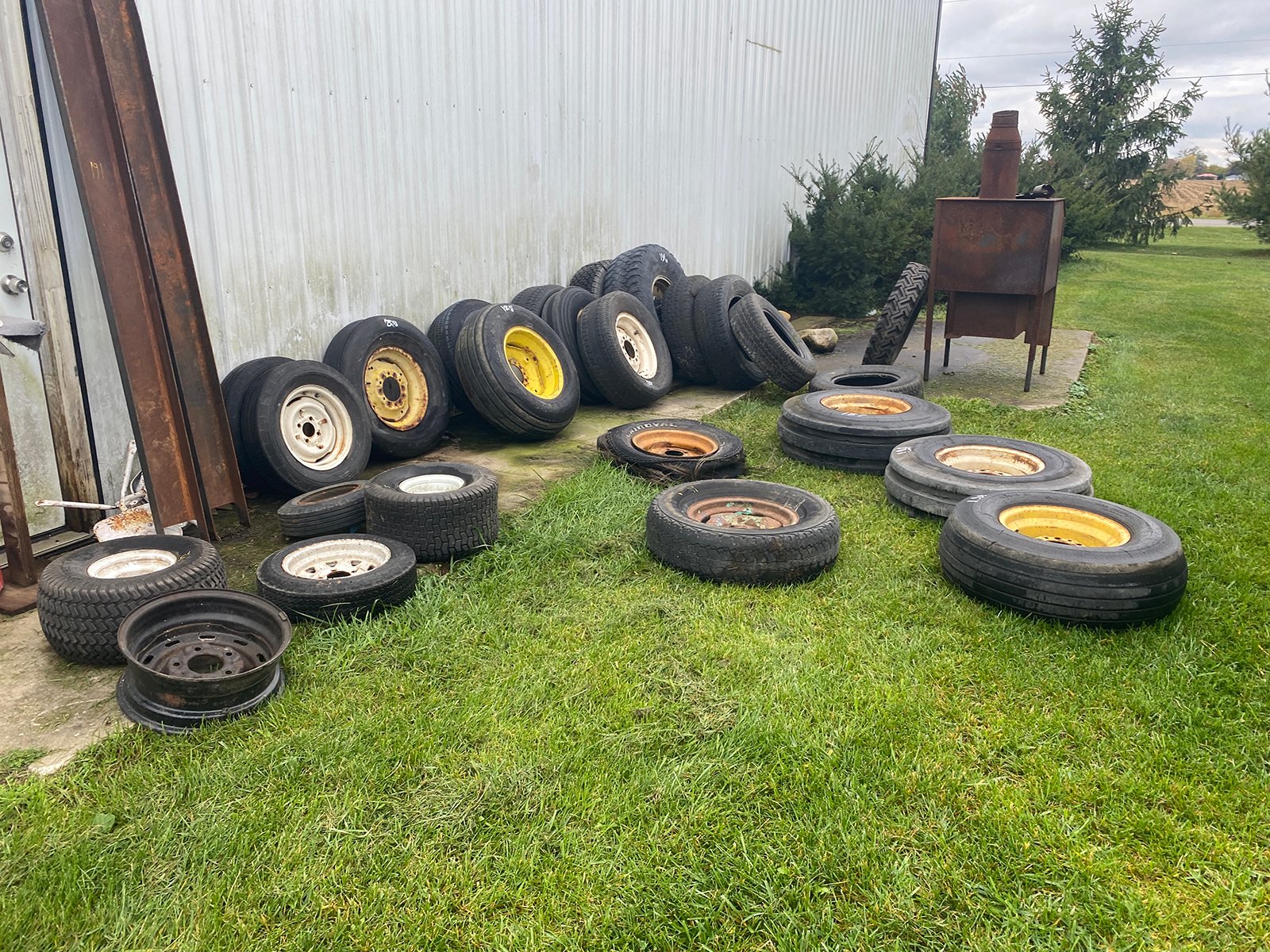 Property photo 1 - TIMED ONLINE ONLY FARM EQUIPMENT & PERSONAL PROPERTY AUCTION IN ST. JOSEPH COUNTY, MICHIGAN