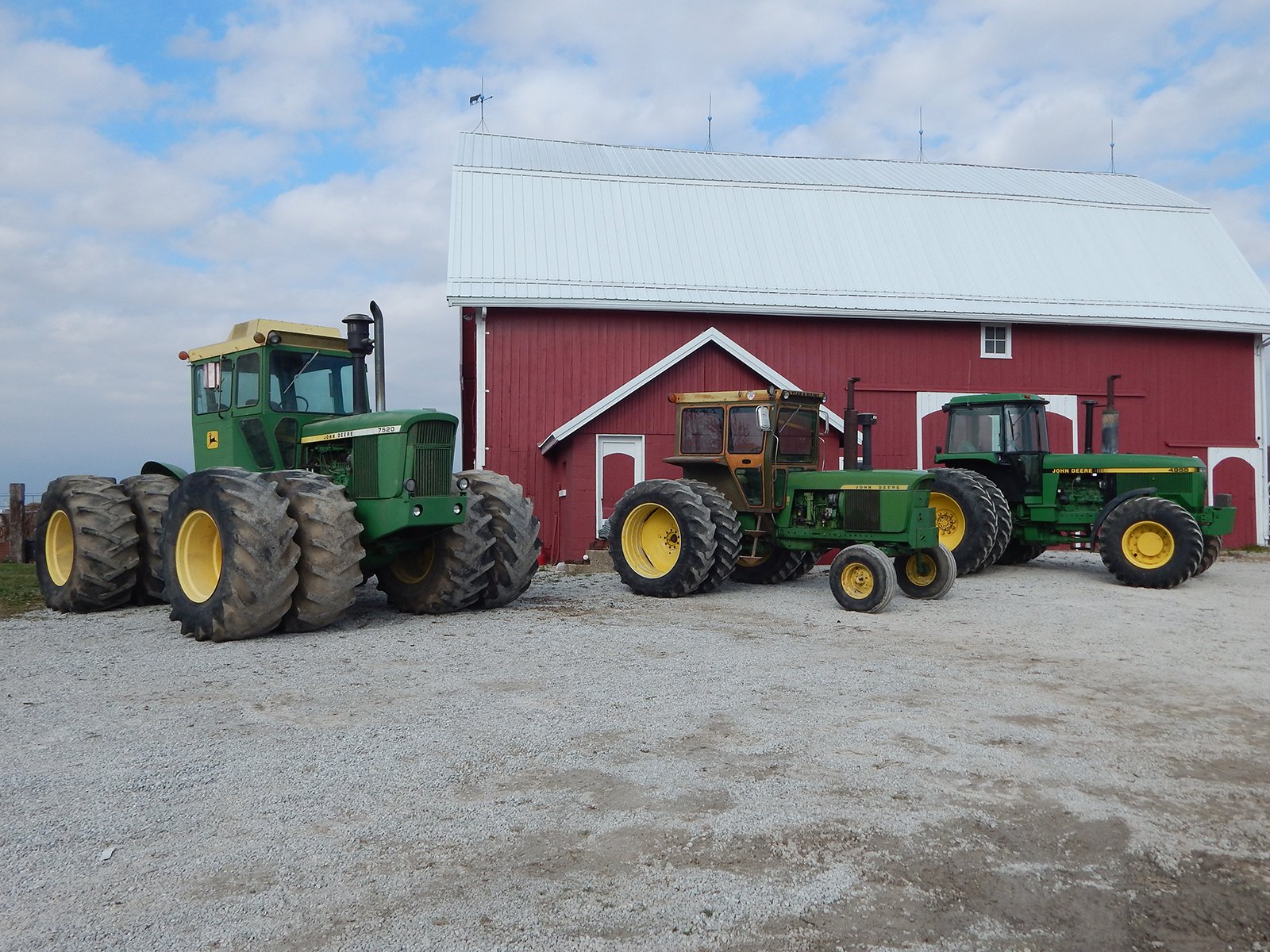 Property photo 25 - FARM EQUIPMENT AUCTION IN GRANT COUNTY, INDIANA