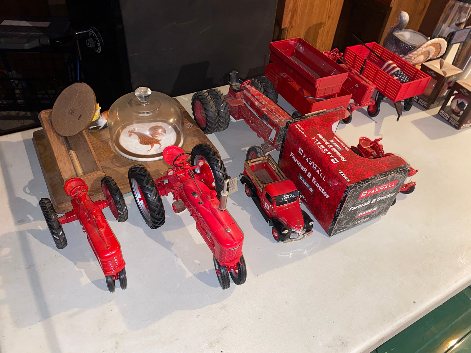 Property photo 38 - TIMED ONLINE ONLY PERSONAL PROPERTY AUCTION IN LAGRANGE COUNTY, INDIANA