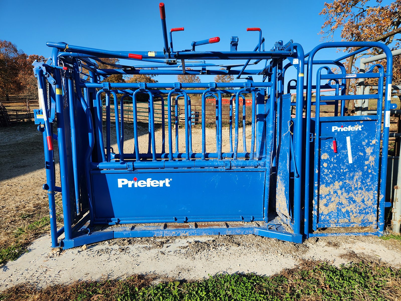 Property photo 13 - FARM EQUIPMENT AUCTION IN DOUGLAS COUNTY, MISSOURI