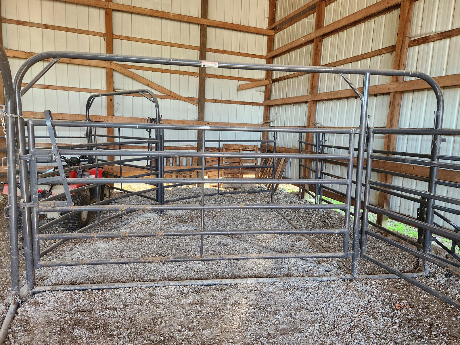 Property photo 29 - FARM EQUIPMENT AUCTION IN DOUGLAS COUNTY, MISSOURI