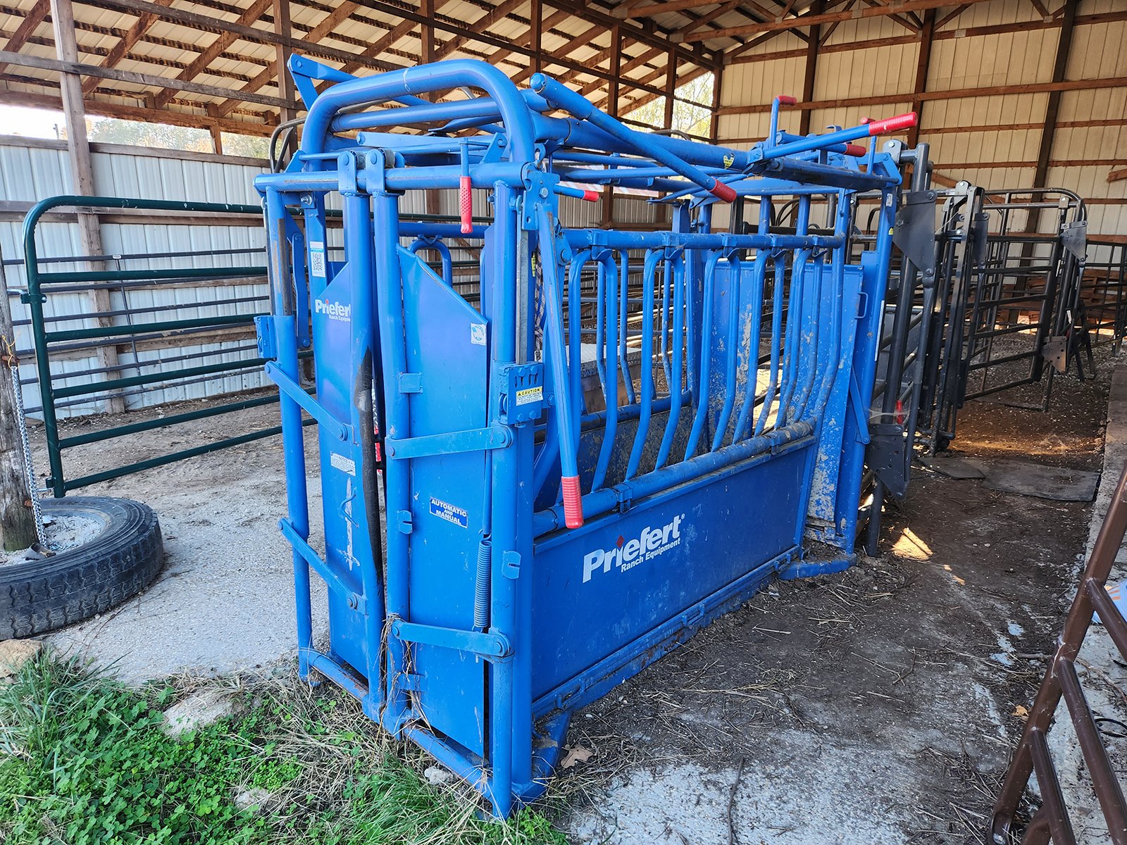 Property photo 14 - FARM EQUIPMENT AUCTION IN DOUGLAS COUNTY, MISSOURI