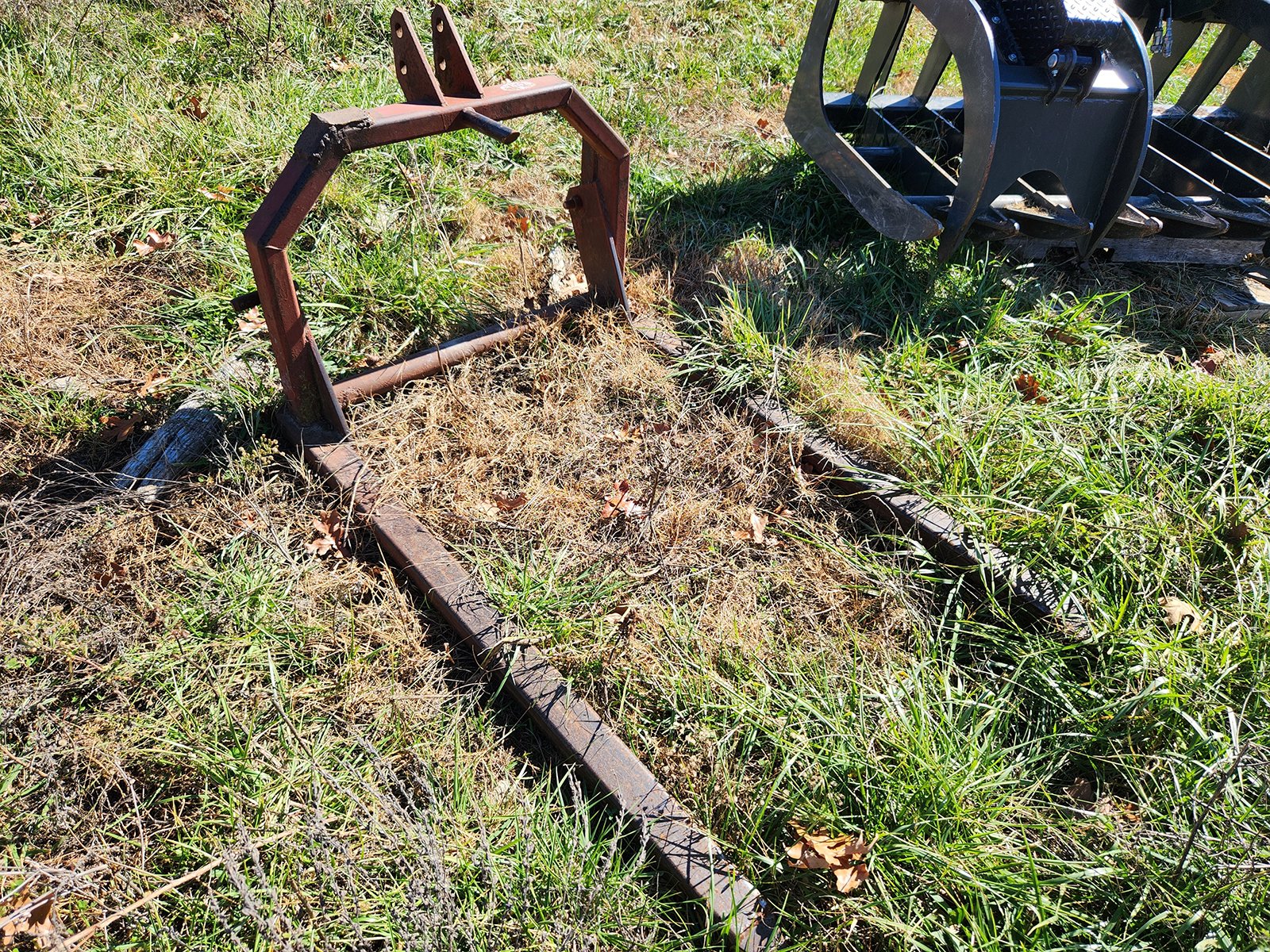 Property photo 38 - FARM EQUIPMENT AUCTION IN DOUGLAS COUNTY, MISSOURI