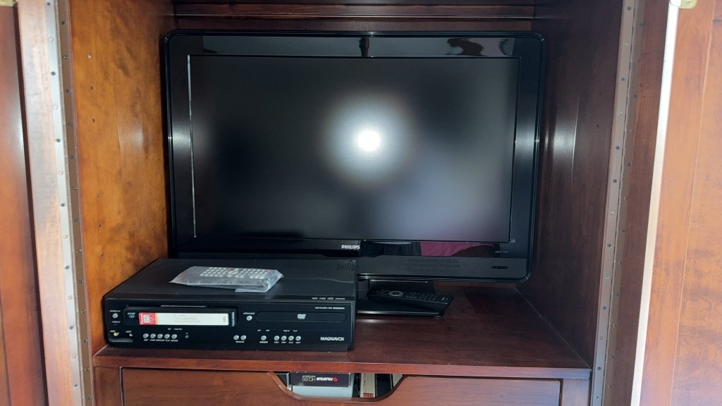 Property photo 424 - TIMED ONLINE ONLY PERSONAL PROPERTY AUCTION IN NOBLE COUNTY, INDIANA