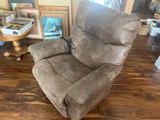 Property photo 12 - TIMED ONLINE ONLY PERSONAL PROPERTY AUCTION IN WHITLEY COUNTY, INDIANA