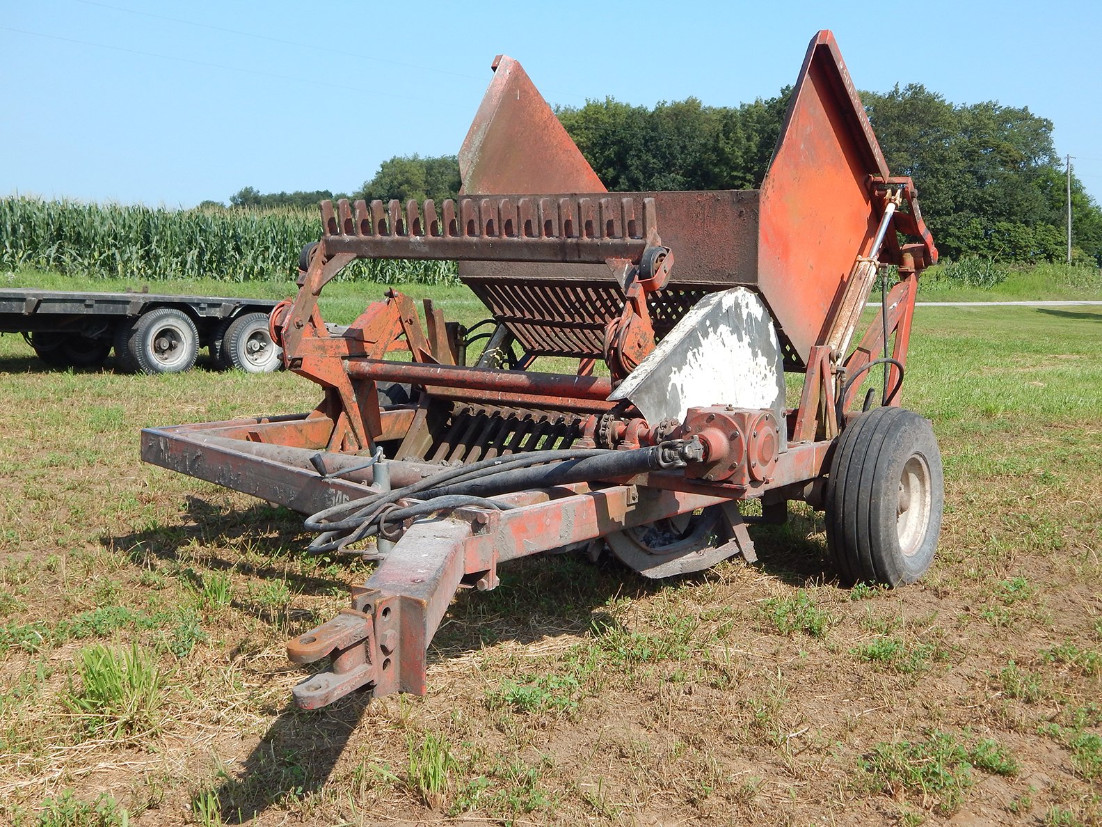 Property photo 47 - FARM EQUIPMENT AUCTION IN PULASKI COUNTY, INDIANA