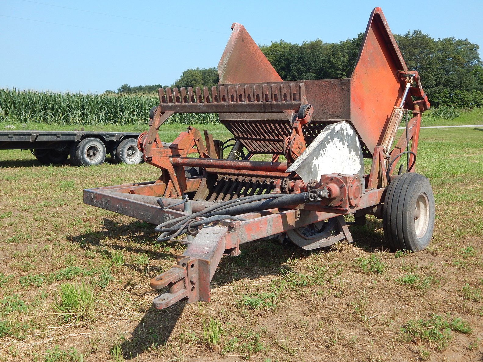 Property photo 48 - FARM EQUIPMENT AUCTION IN PULASKI COUNTY, INDIANA