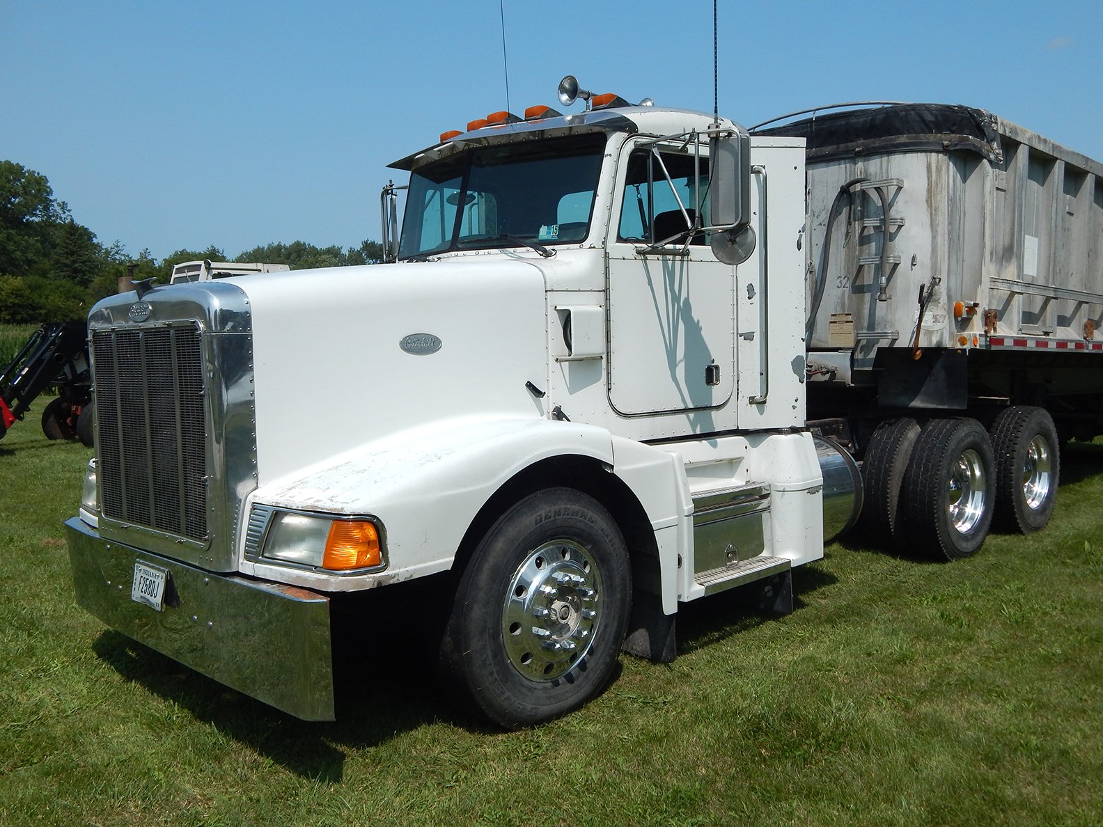 Property photo 12 - FARM EQUIPMENT AUCTION IN PULASKI COUNTY, INDIANA
